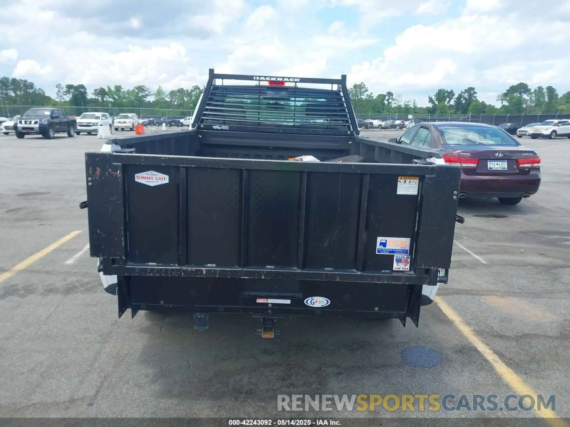 16 Photograph of a damaged car 1FTMF1CBXKKC00586 FORD F-150 2019