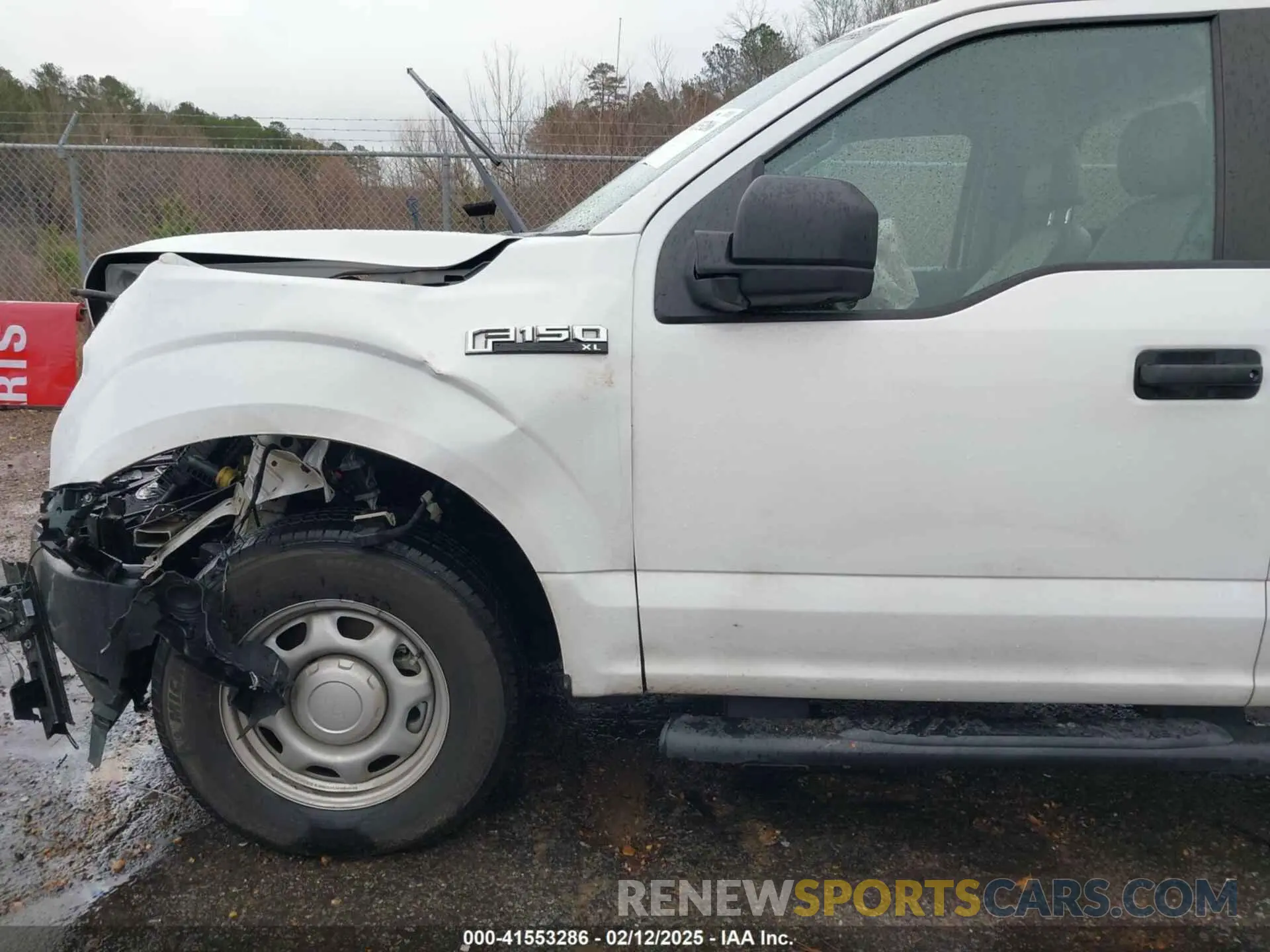 17 Photograph of a damaged car 1FTNF1C4XKKC46179 FORD F-150 2019