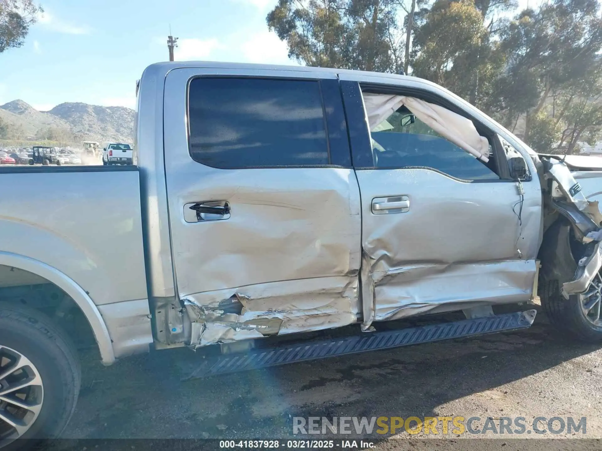 21 Photograph of a damaged car 1FTEW1C49LKD40054 FORD F-150 2020