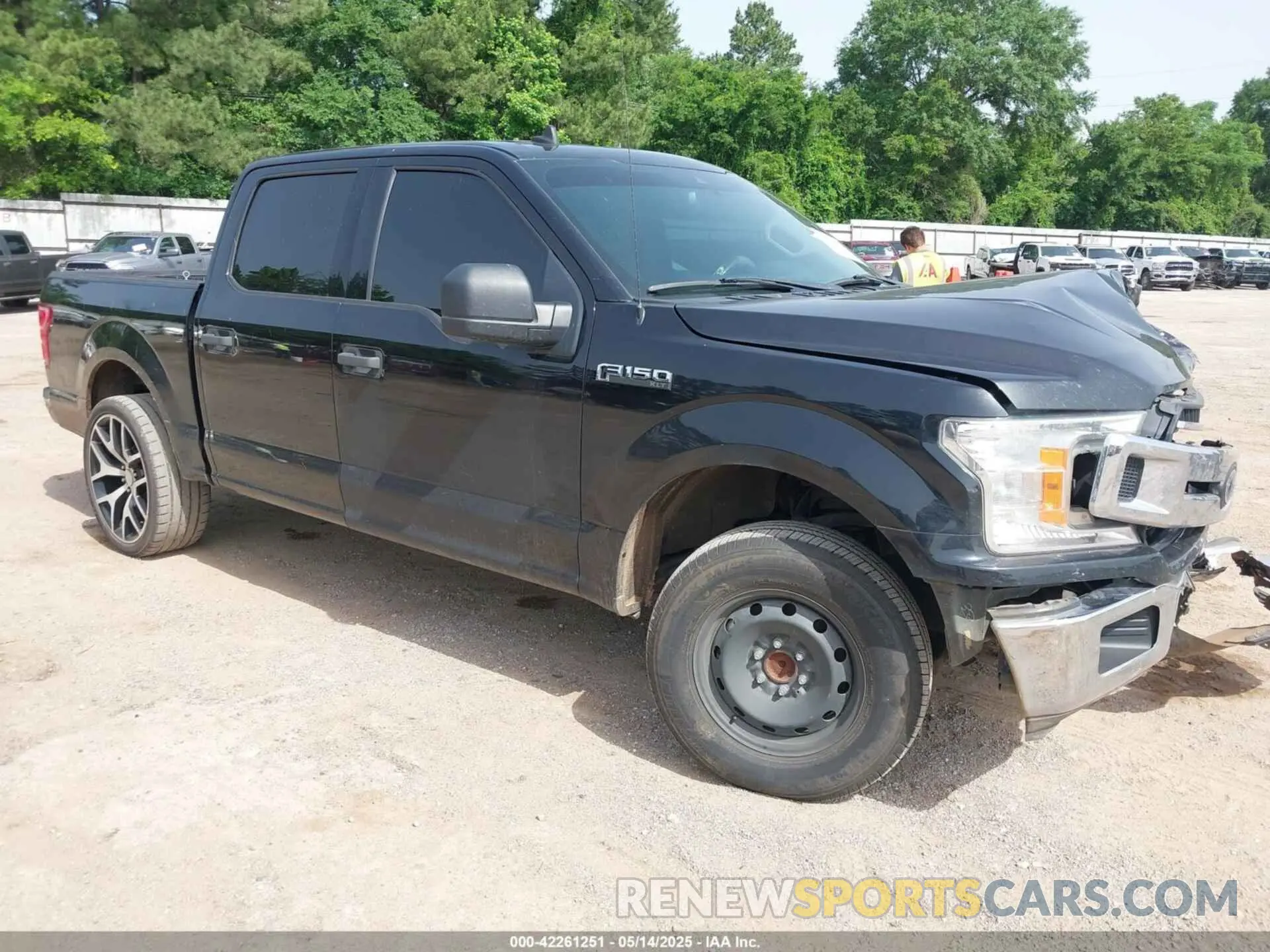 1 Photograph of a damaged car 1FTEW1C4XLKD78036 FORD F-150 2020