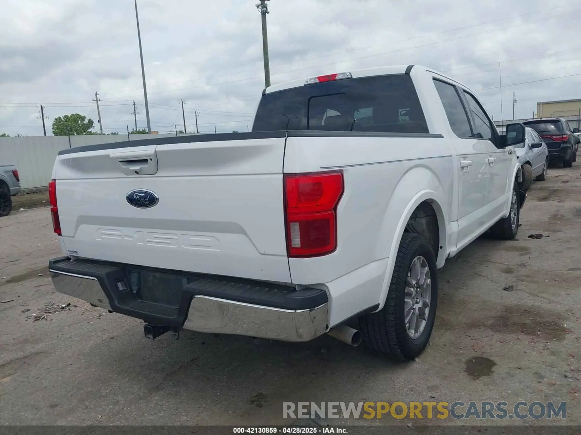 4 Photograph of a damaged car 1FTEW1C52LKD25792 FORD F-150 2020