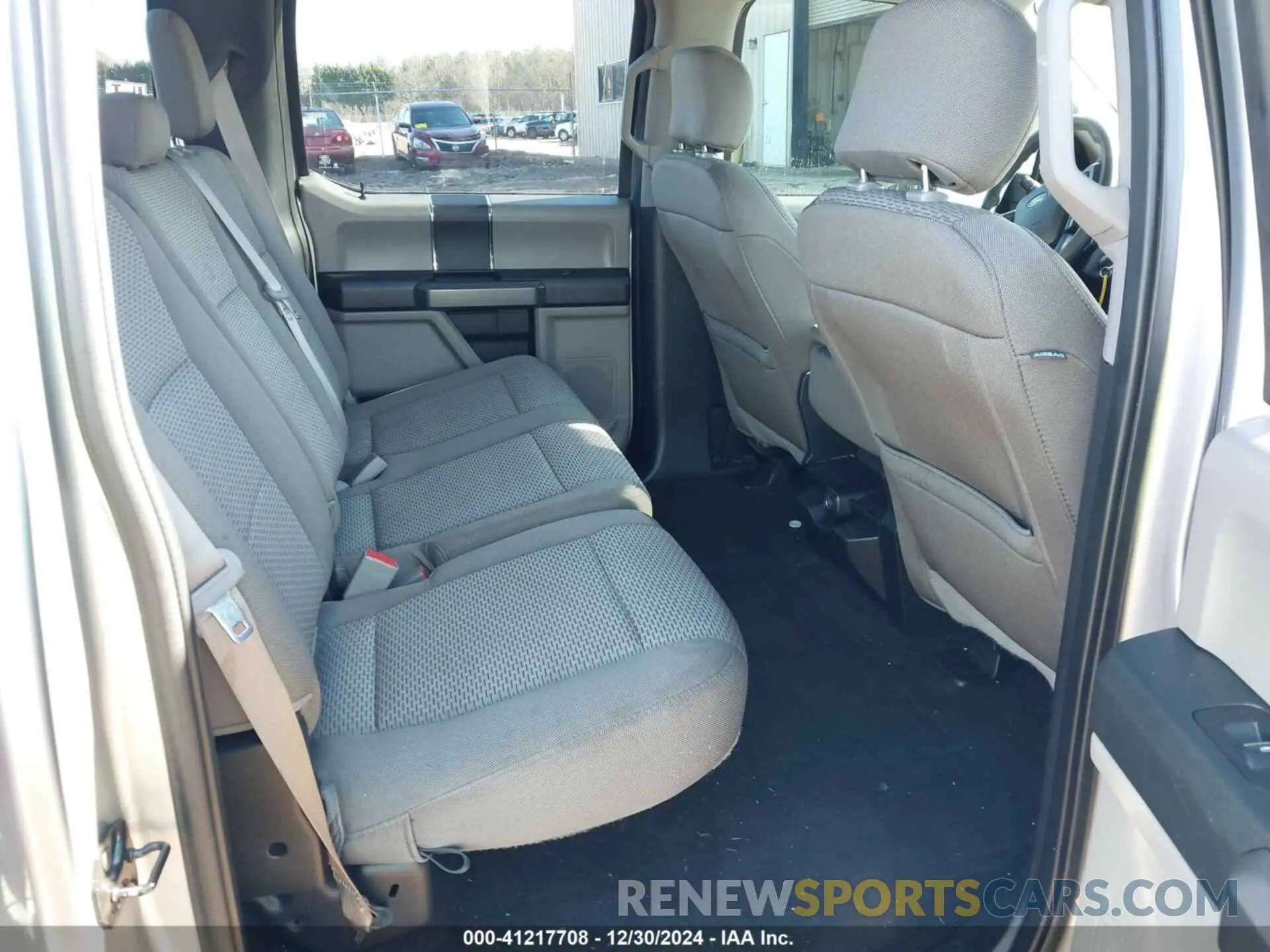 8 Photograph of a damaged car 1FTEW1C55LFA22742 FORD F-150 2020
