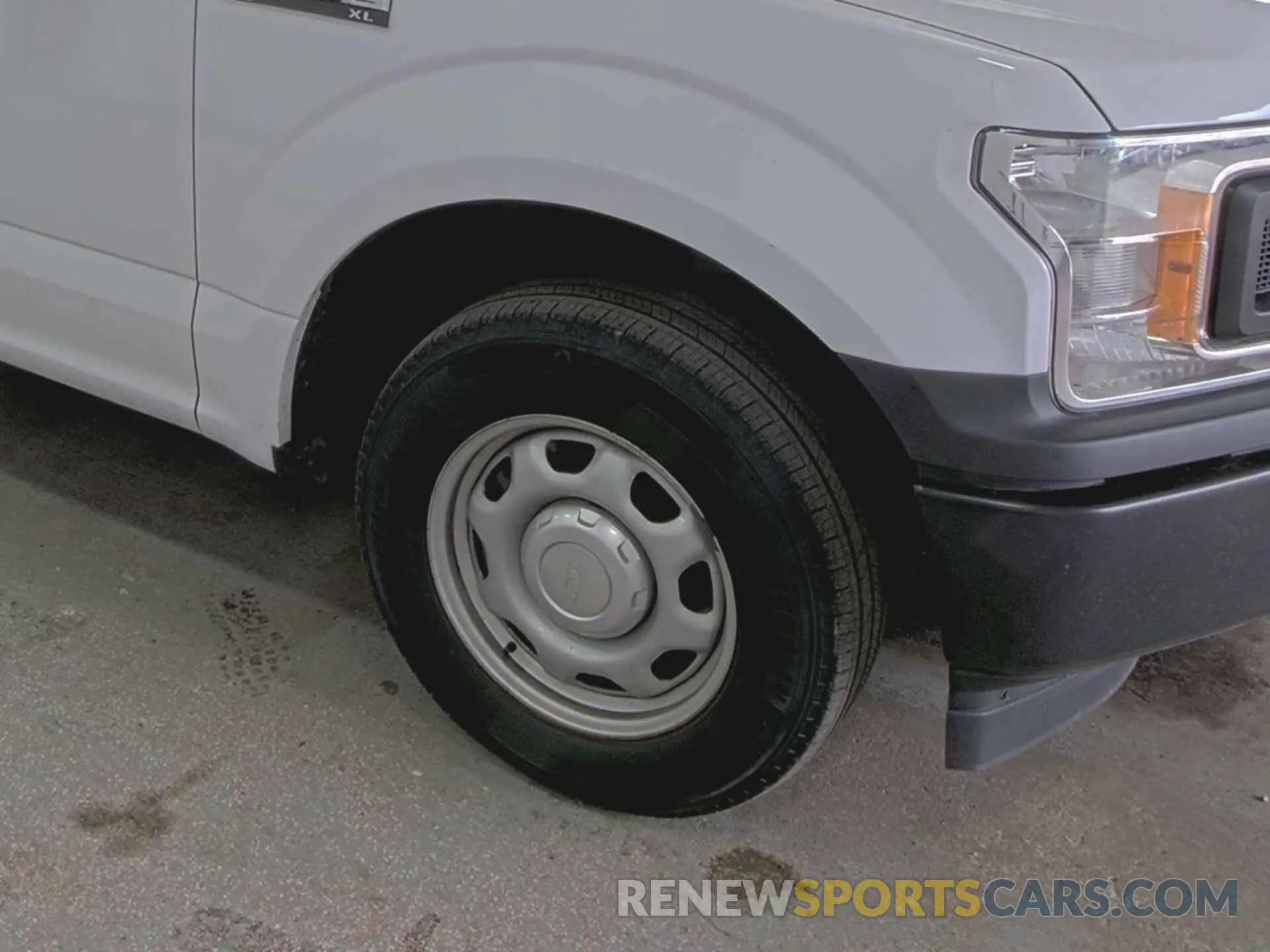 30 Photograph of a damaged car 1FTEW1C5XLKE90277 FORD F-150 2020