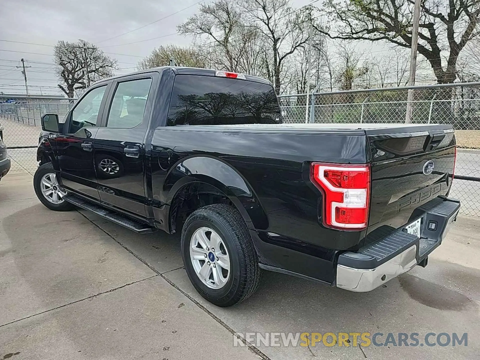 22 Photograph of a damaged car 1FTEW1CB0LKF05519 FORD F-150 2020