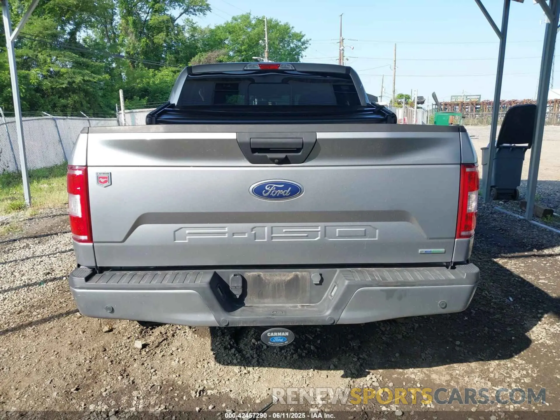 17 Photograph of a damaged car 1FTEW1CP0LFC70656 FORD F-150 2020