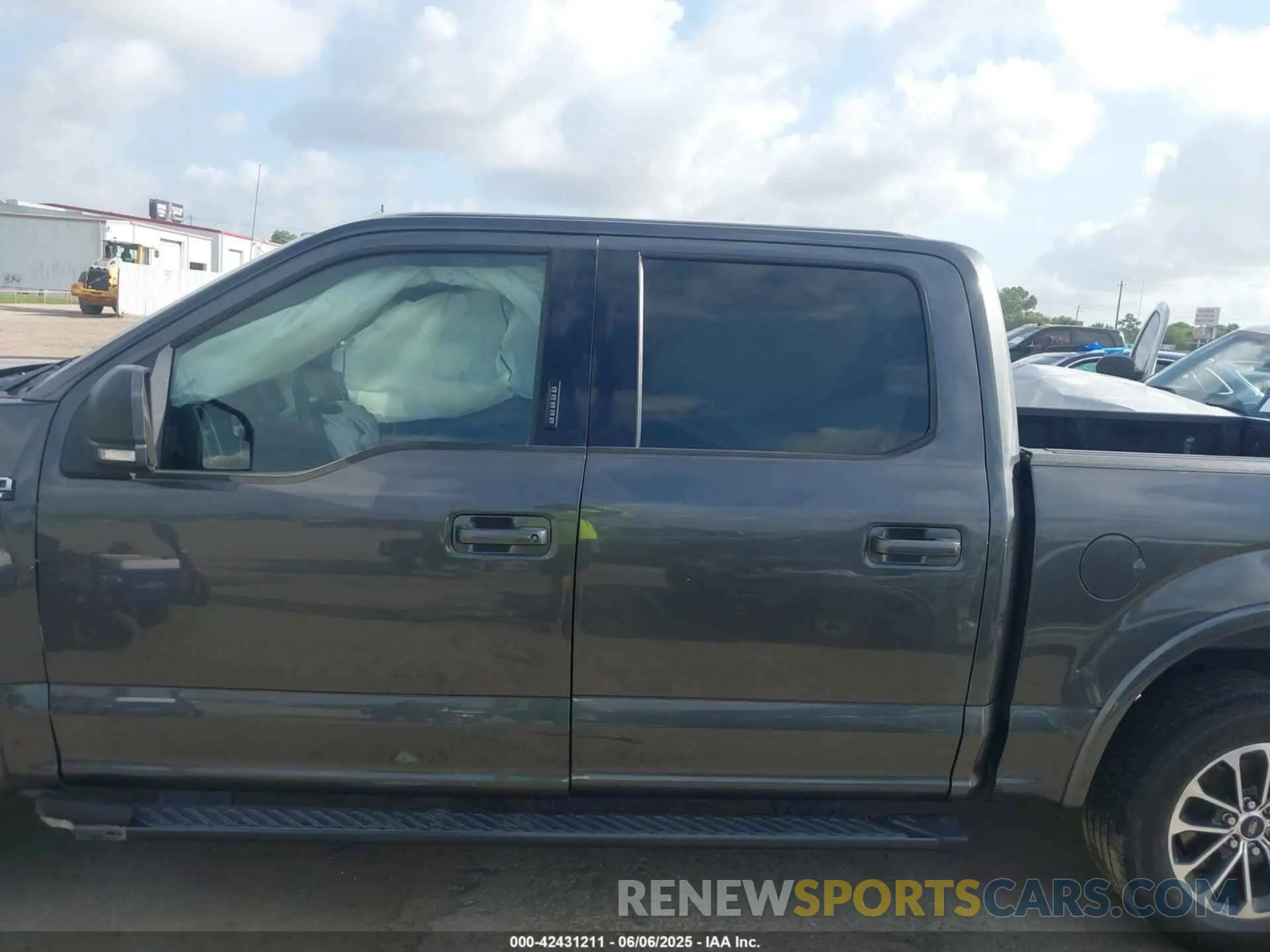 15 Photograph of a damaged car 1FTEW1CP0LKF02003 FORD F-150 2020