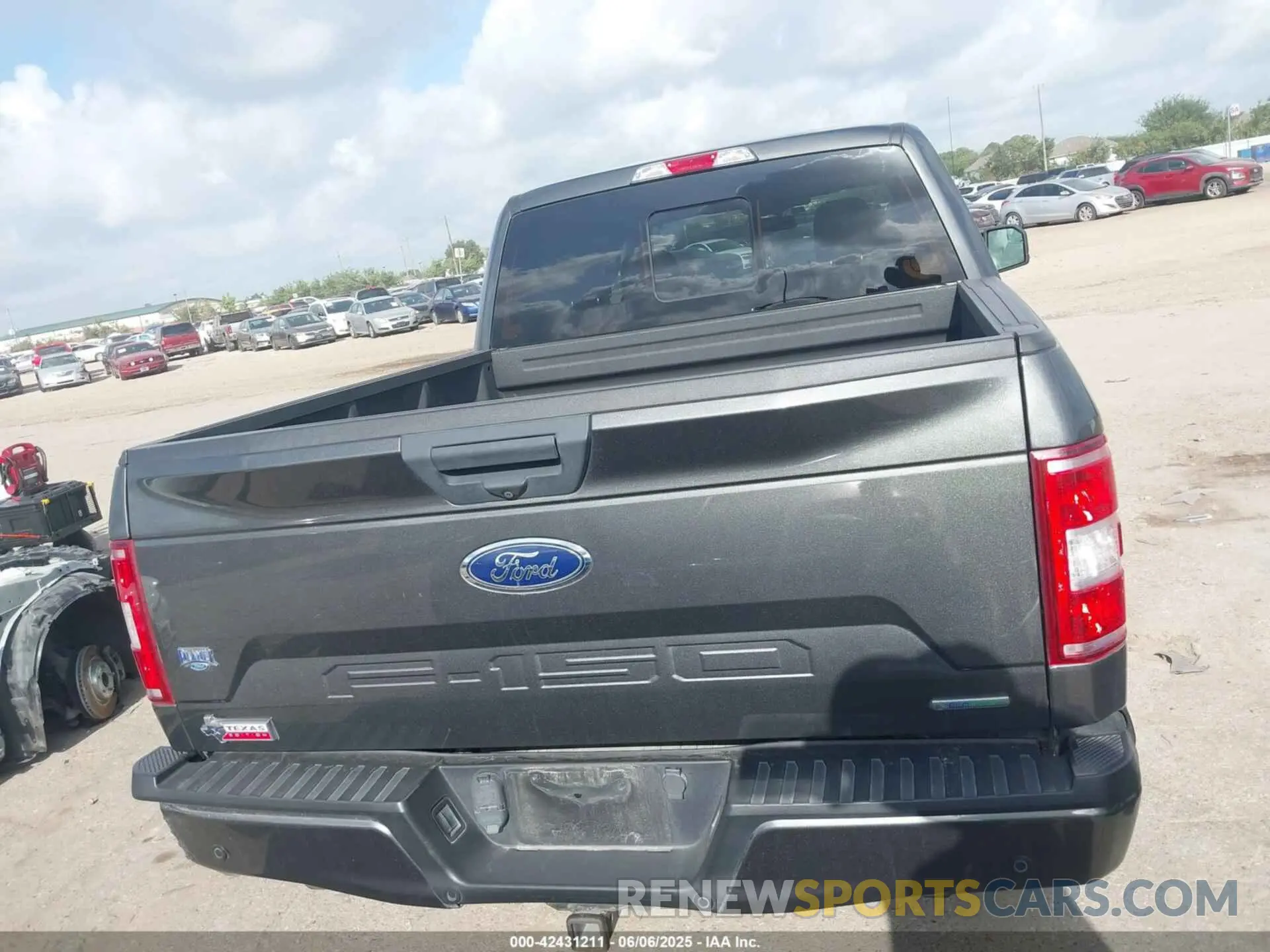 17 Photograph of a damaged car 1FTEW1CP0LKF02003 FORD F-150 2020