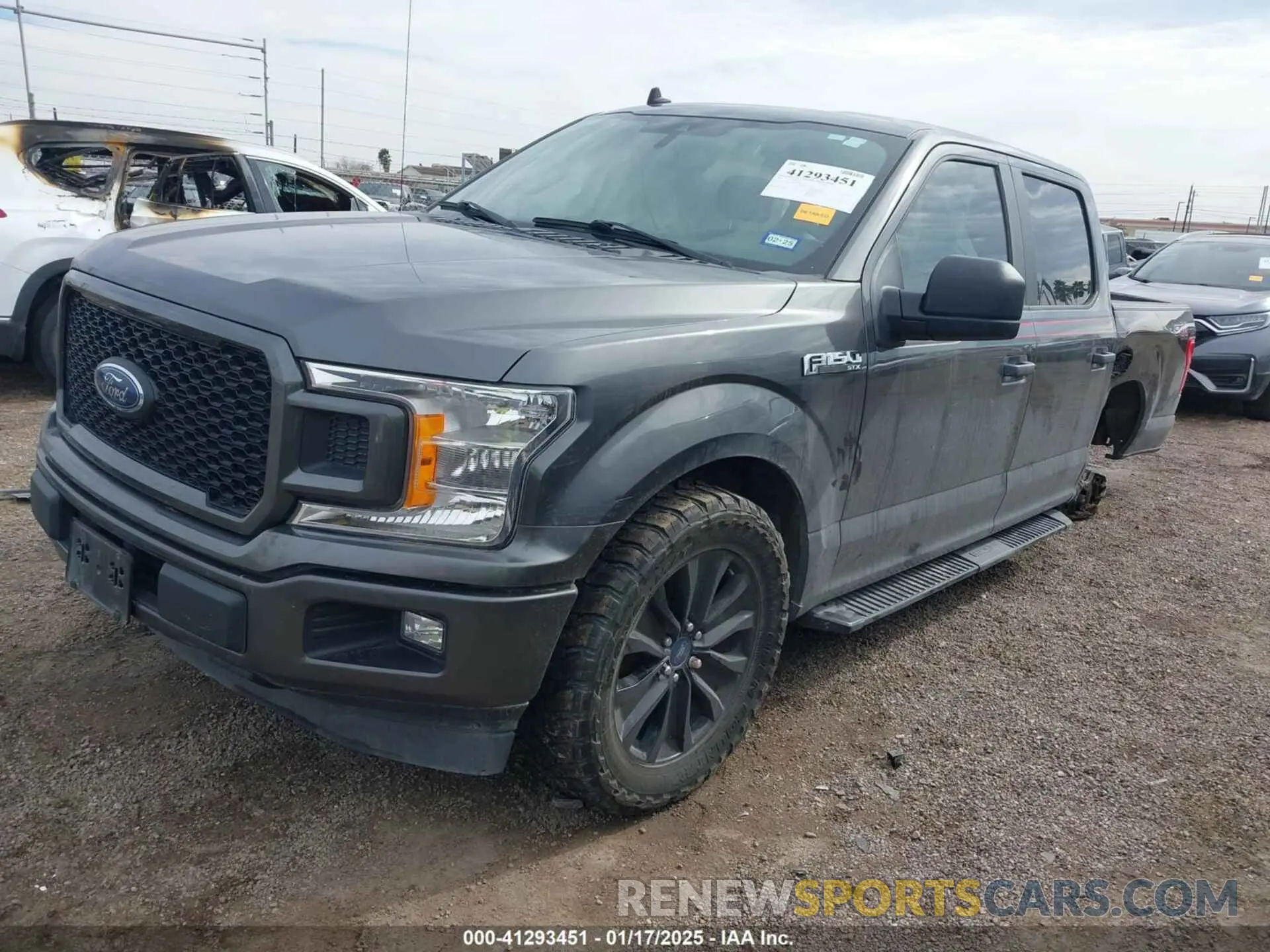 2 Photograph of a damaged car 1FTEW1CP1LFB33239 FORD F-150 2020
