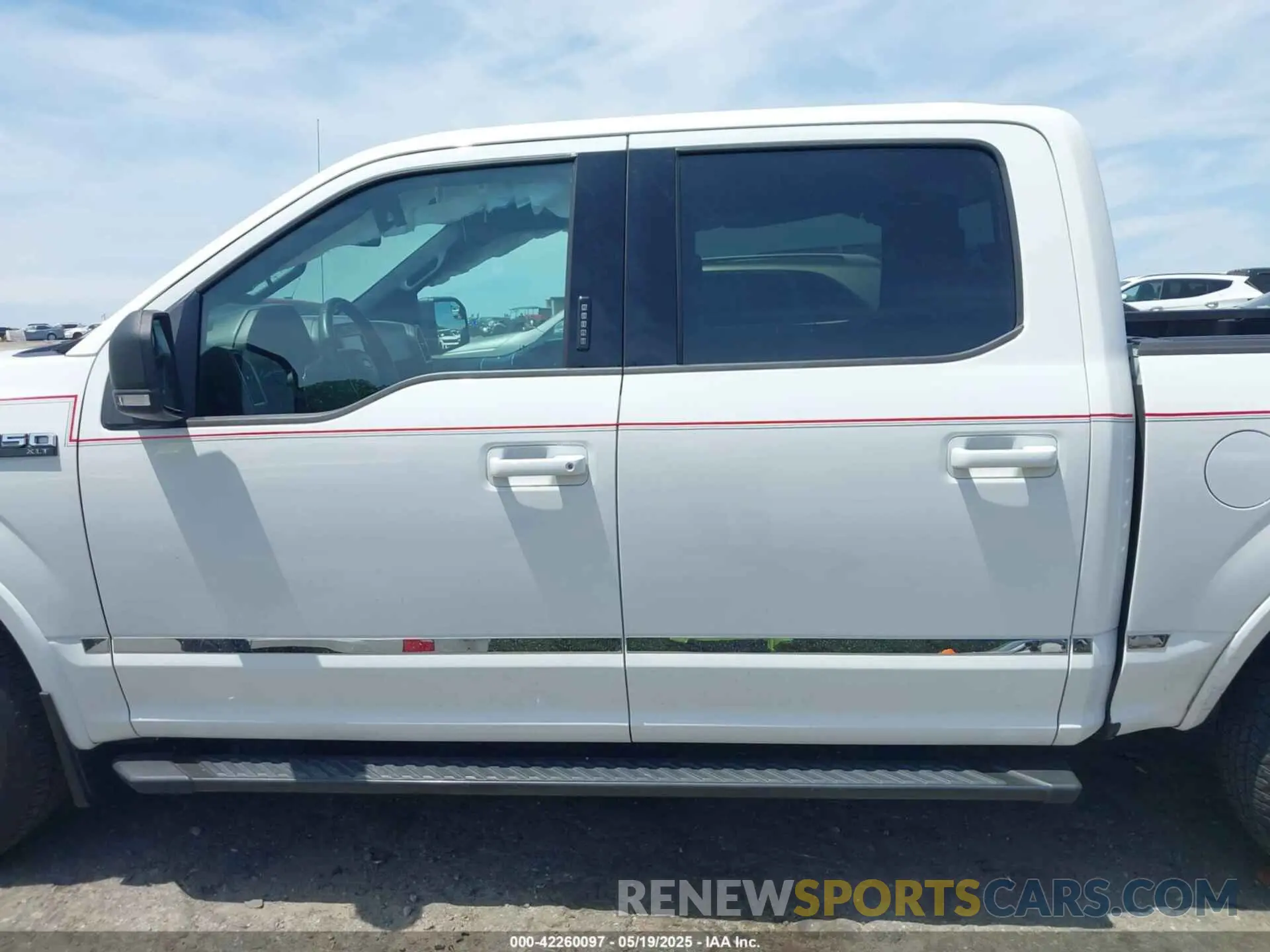 14 Photograph of a damaged car 1FTEW1CP1LFC62534 FORD F-150 2020