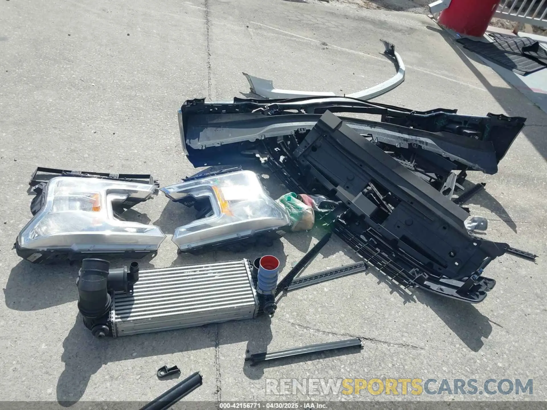 12 Photograph of a damaged car 1FTEW1CP2LFB42919 FORD F-150 2020