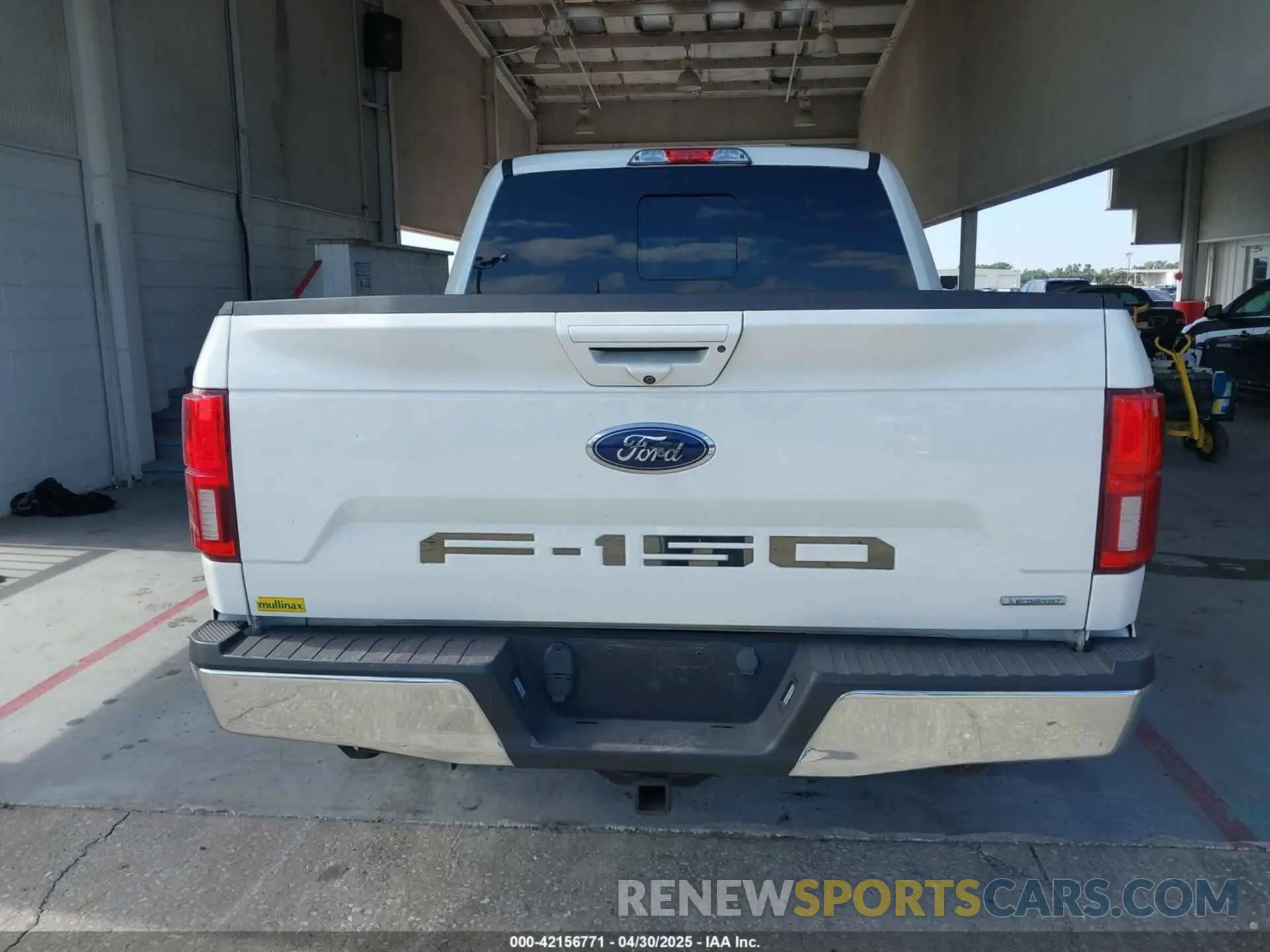 17 Photograph of a damaged car 1FTEW1CP2LFB42919 FORD F-150 2020