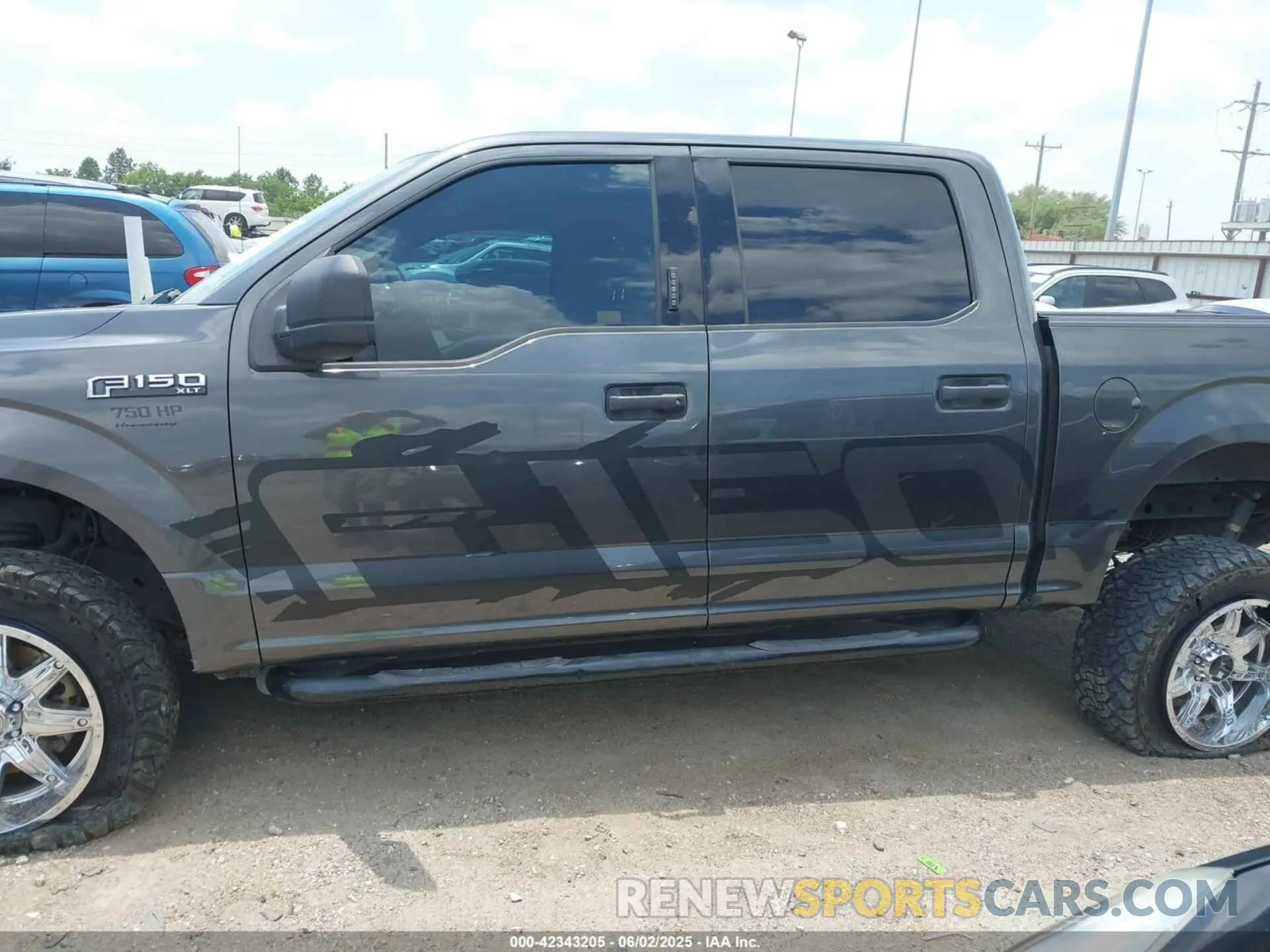 14 Photograph of a damaged car 1FTEW1CP3LKD16326 FORD F-150 2020