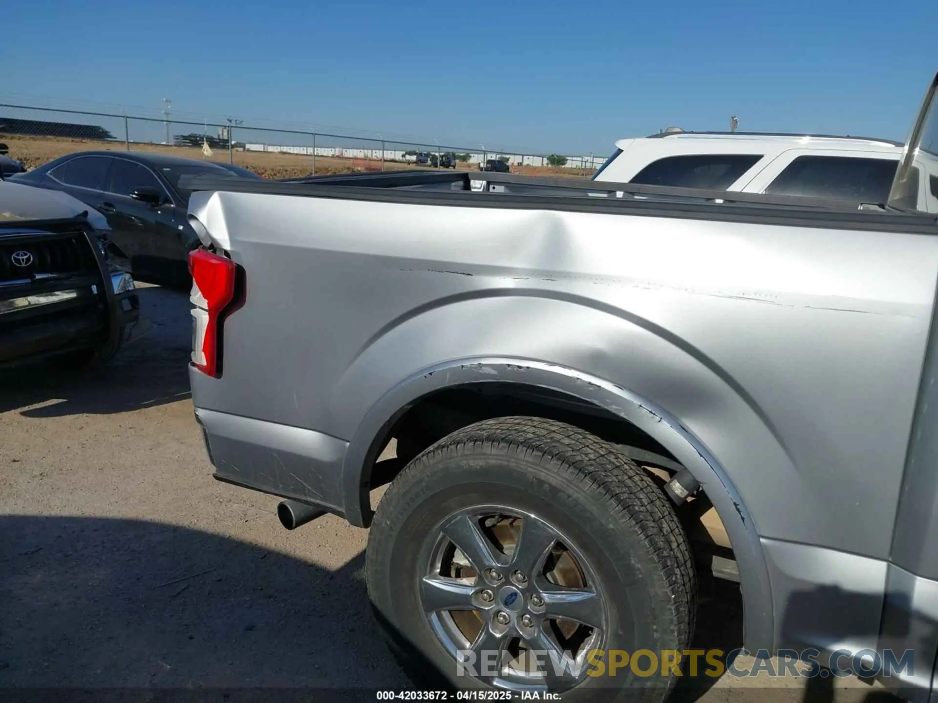 17 Photograph of a damaged car 1FTEW1CP3LKD43753 FORD F-150 2020