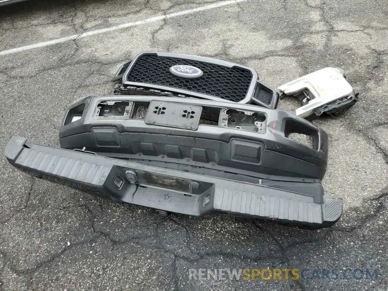 12 Photograph of a damaged car 1FTEW1CP3LKE39043 FORD F-150 2020