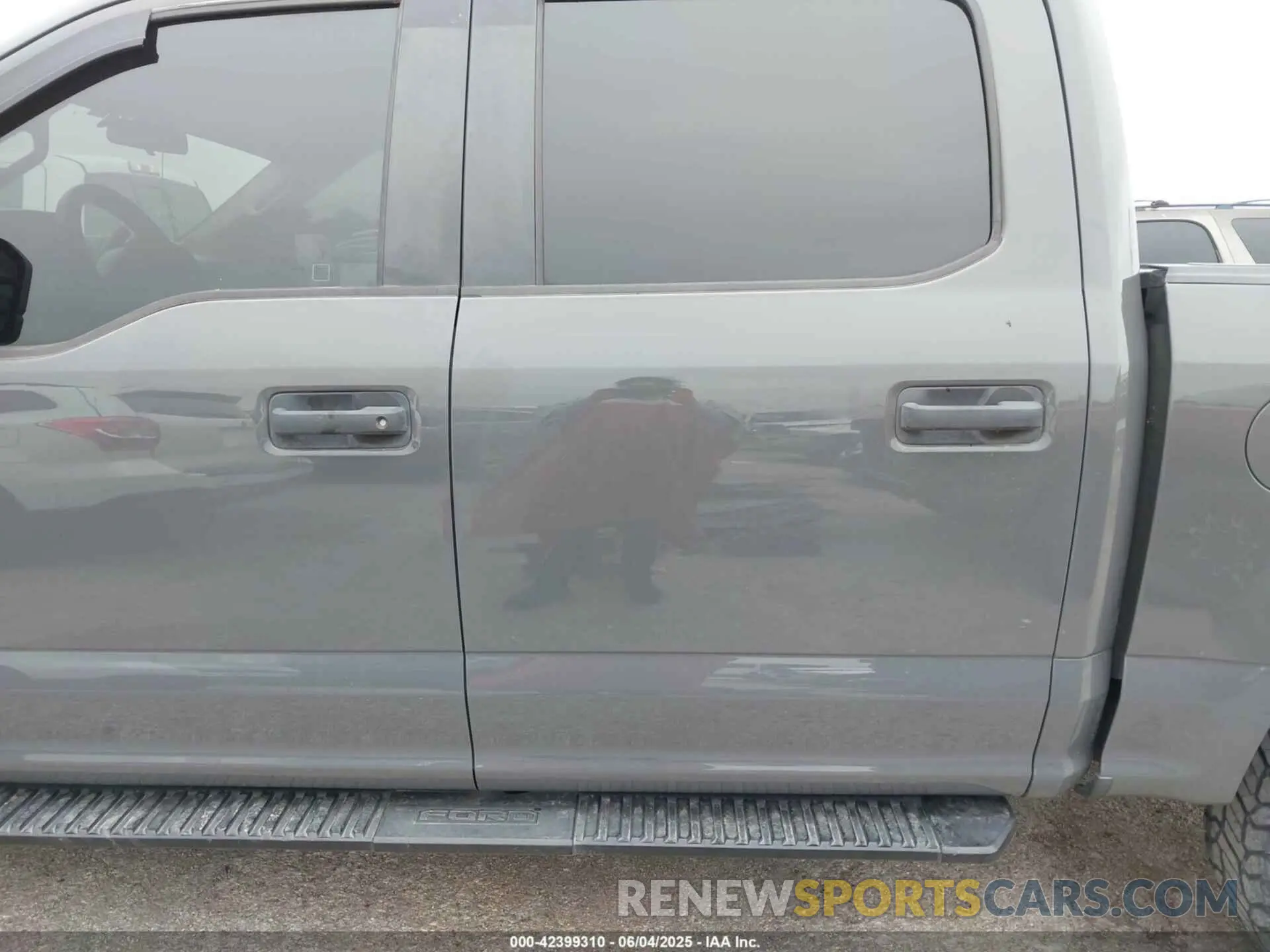 14 Photograph of a damaged car 1FTEW1CP5LFB54076 FORD F-150 2020