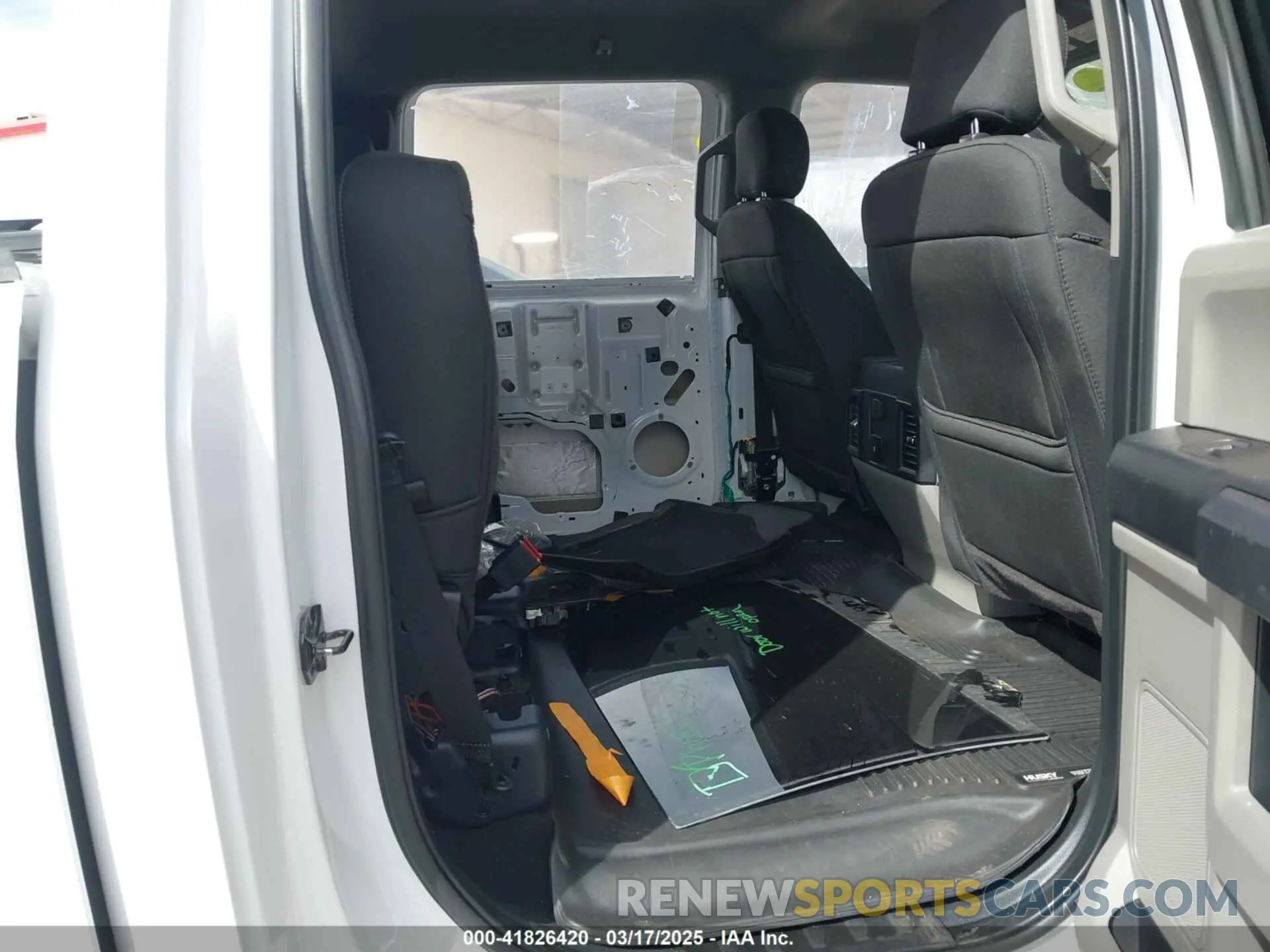 8 Photograph of a damaged car 1FTEW1CP5LKE39528 FORD F-150 2020