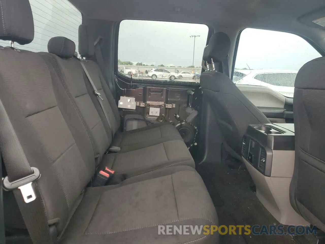 10 Photograph of a damaged car 1FTEW1CP6LFB32989 FORD F-150 2020