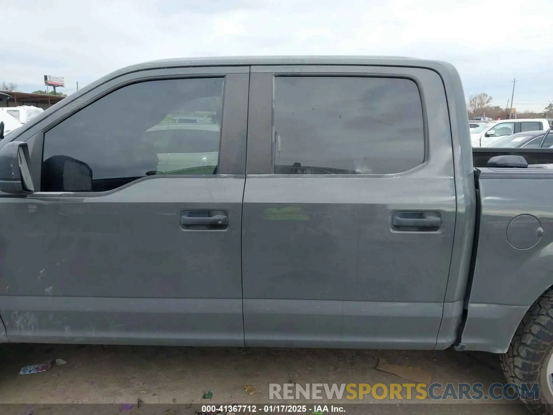 15 Photograph of a damaged car 1FTEW1CP6LFC04564 FORD F-150 2020