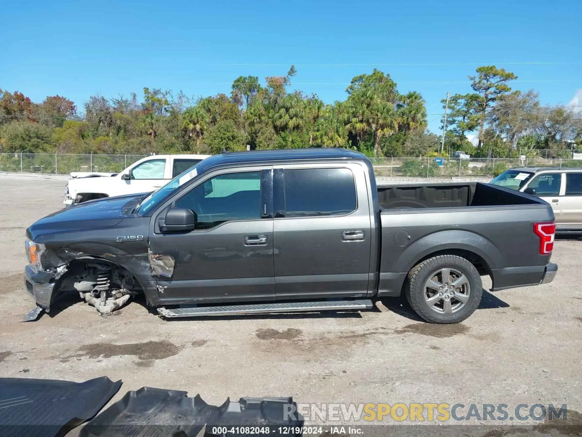 15 Photograph of a damaged car 1FTEW1CP7LKE32919 FORD F-150 2020