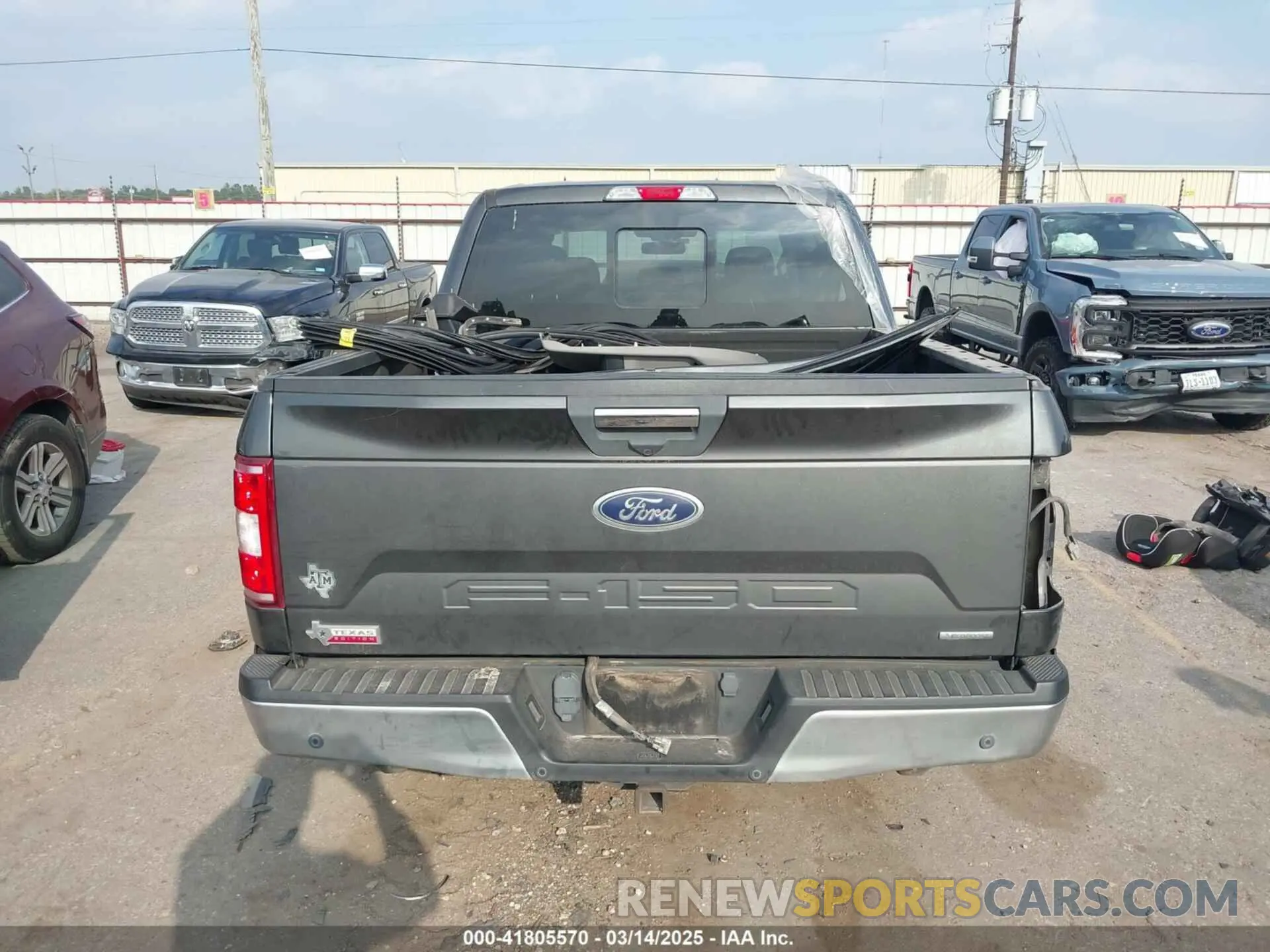 17 Photograph of a damaged car 1FTEW1CP8LKD16371 FORD F-150 2020