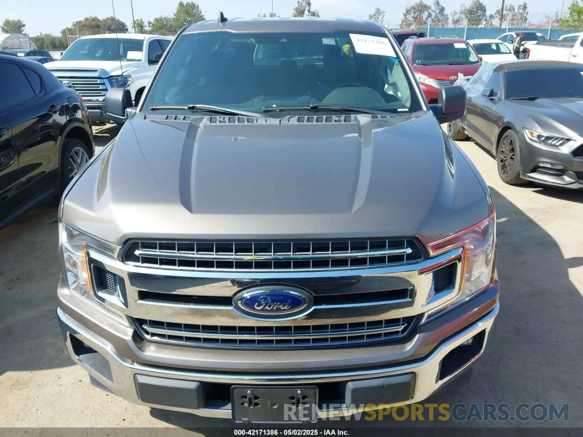 12 Photograph of a damaged car 1FTEW1CPXLFA39943 FORD F-150 2020