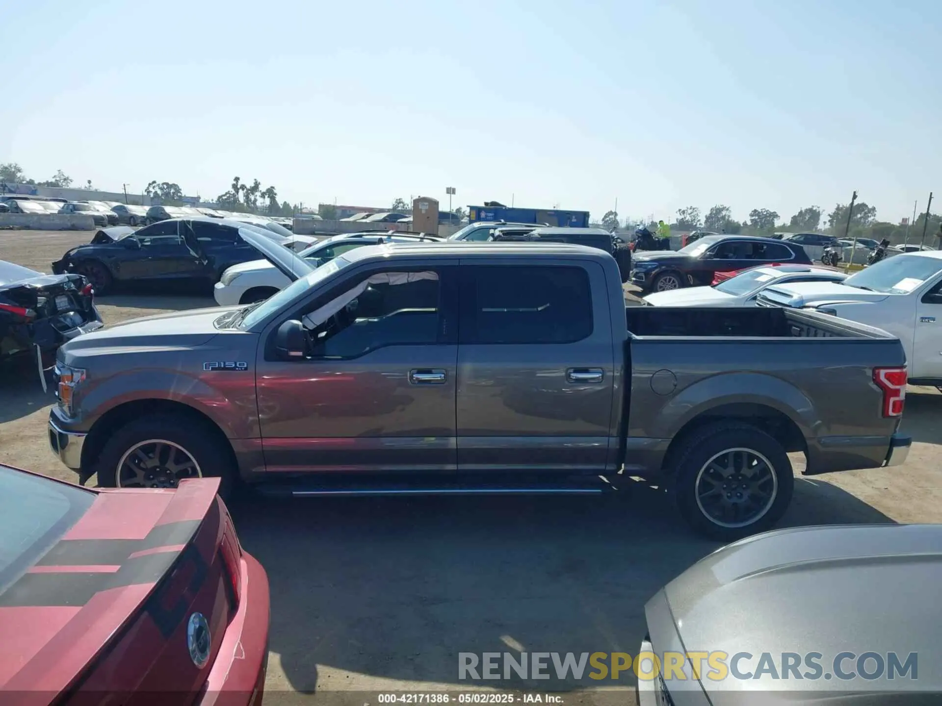 14 Photograph of a damaged car 1FTEW1CPXLFA39943 FORD F-150 2020