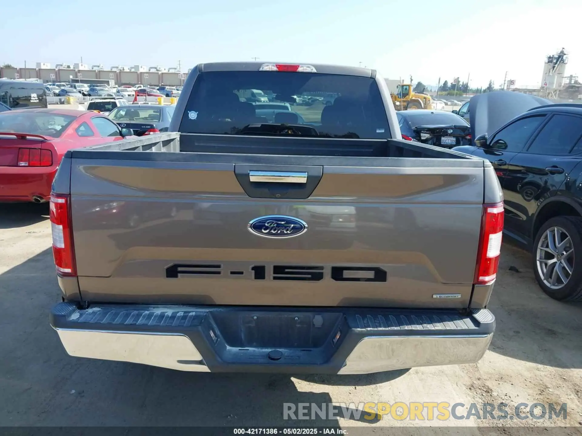 16 Photograph of a damaged car 1FTEW1CPXLFA39943 FORD F-150 2020