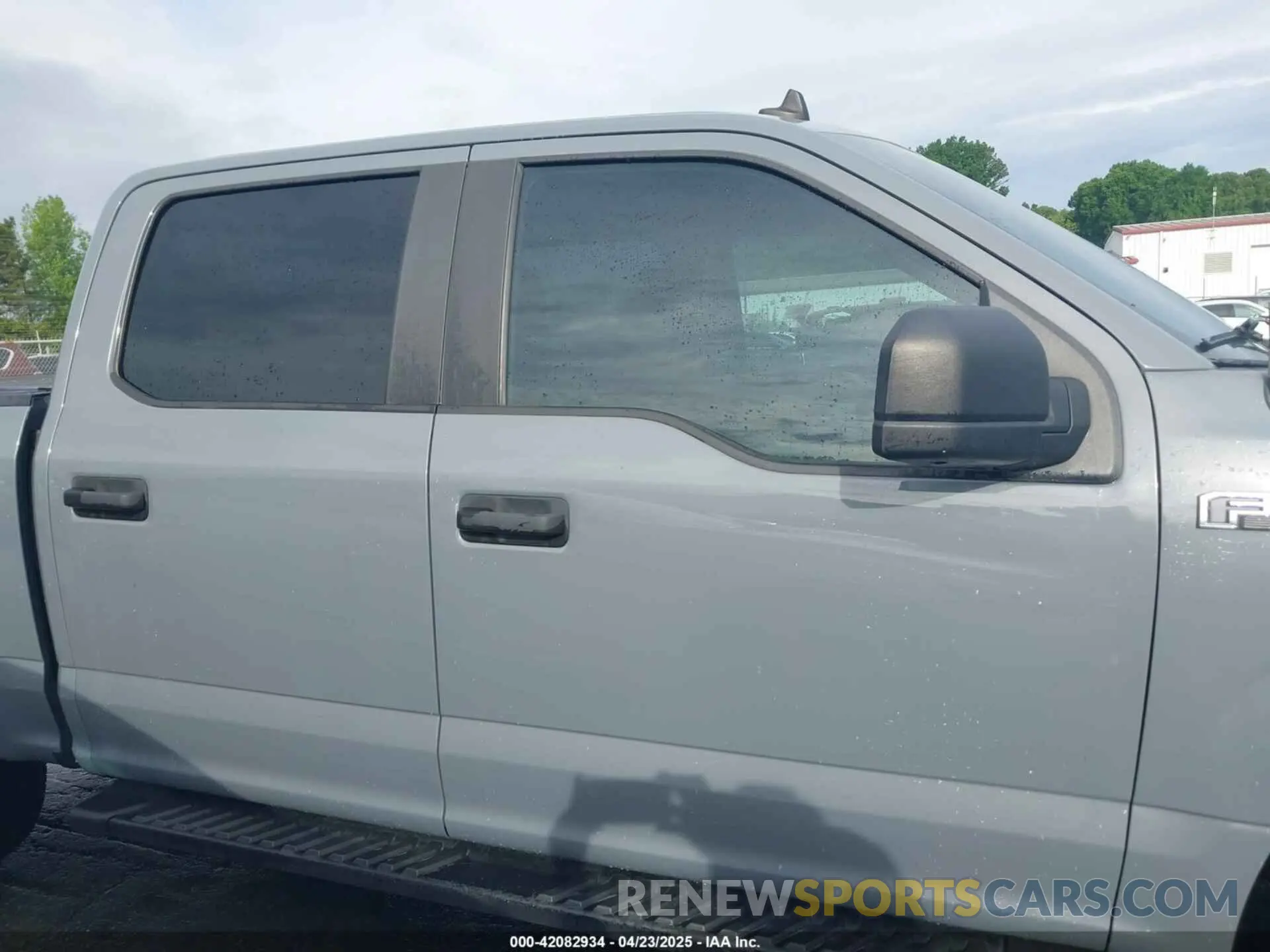 13 Photograph of a damaged car 1FTEW1CPXLKD05369 FORD F-150 2020
