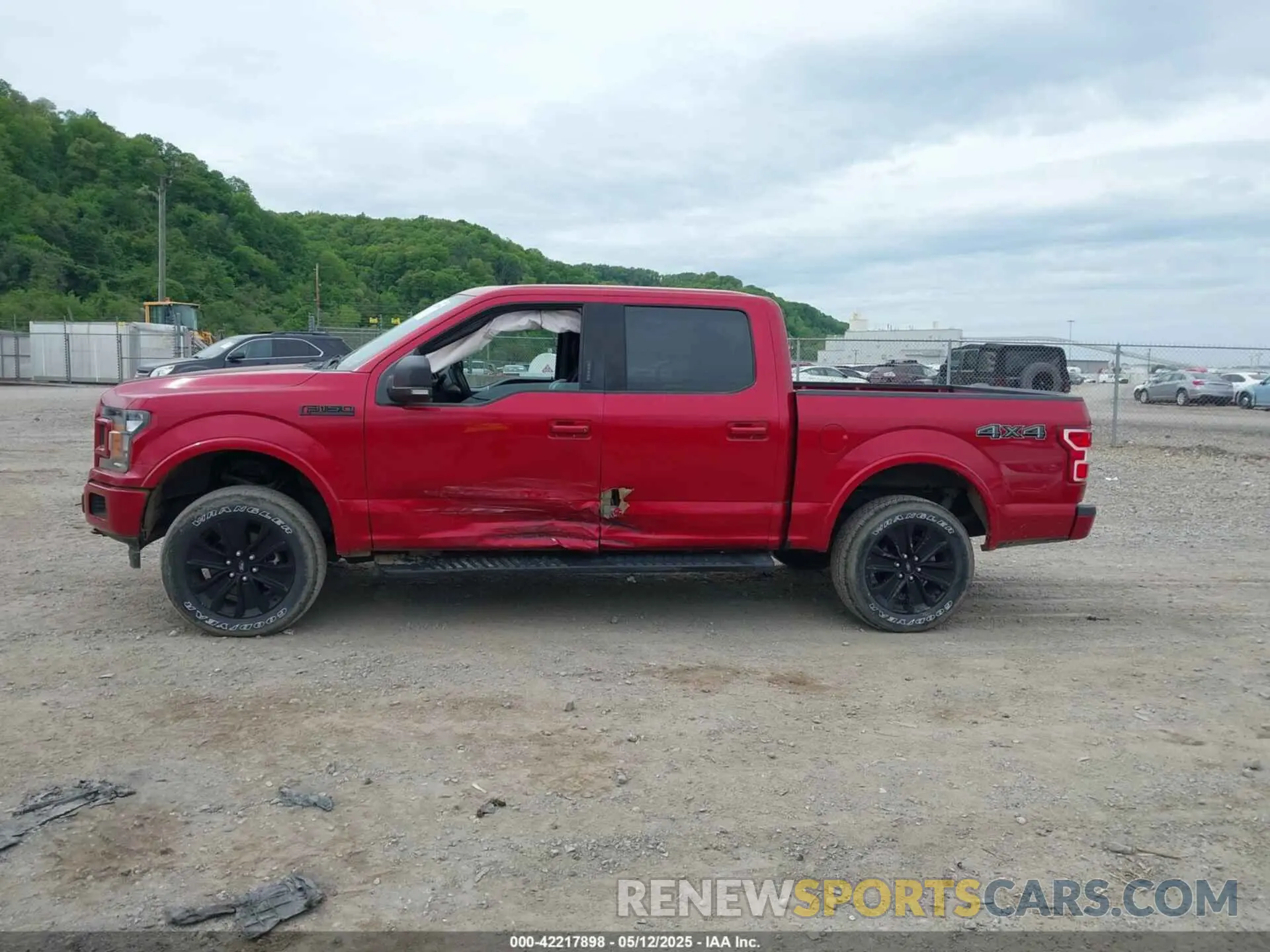 14 Photograph of a damaged car 1FTEW1E40LFC01811 FORD F-150 2020