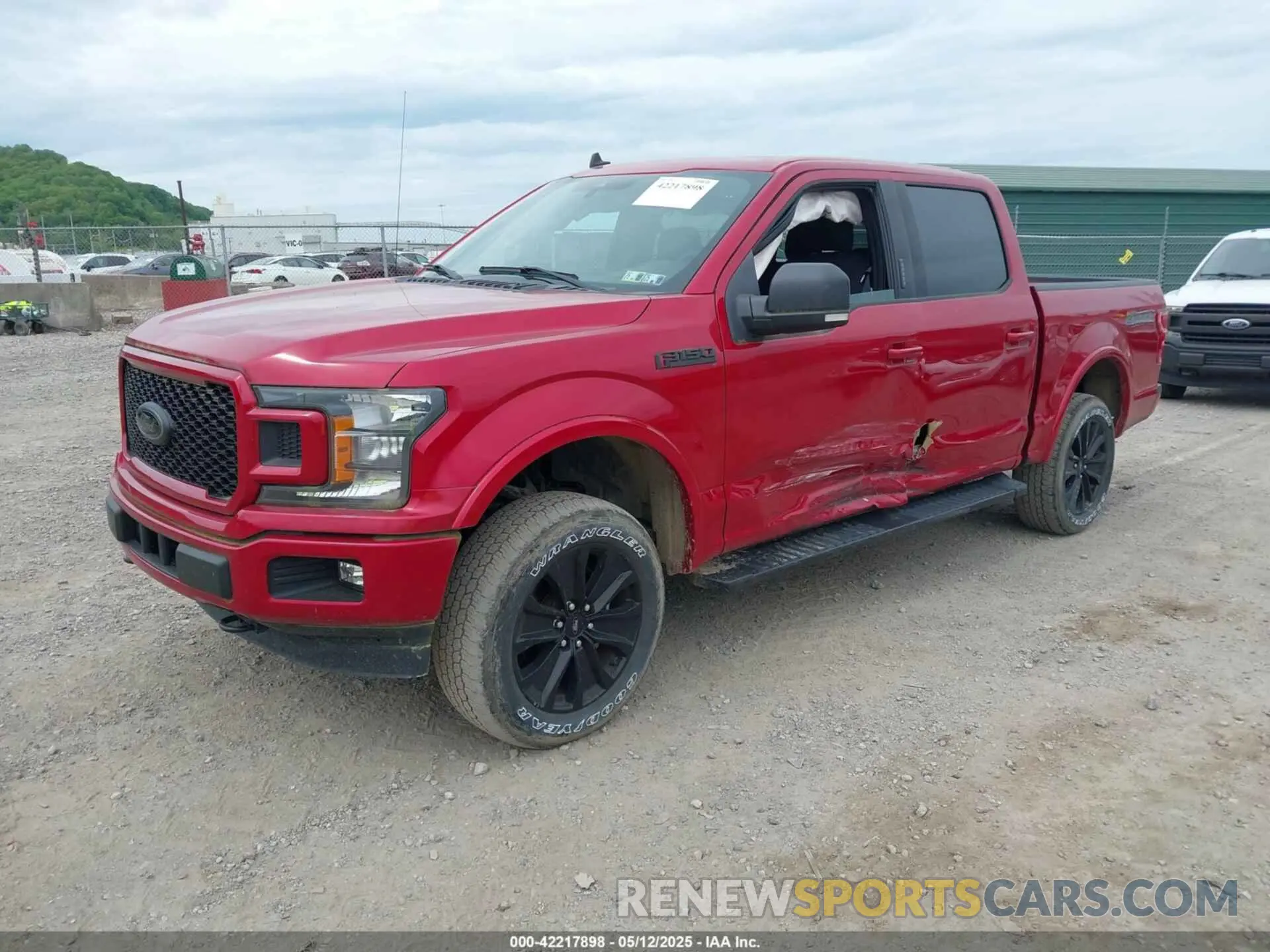 2 Photograph of a damaged car 1FTEW1E40LFC01811 FORD F-150 2020