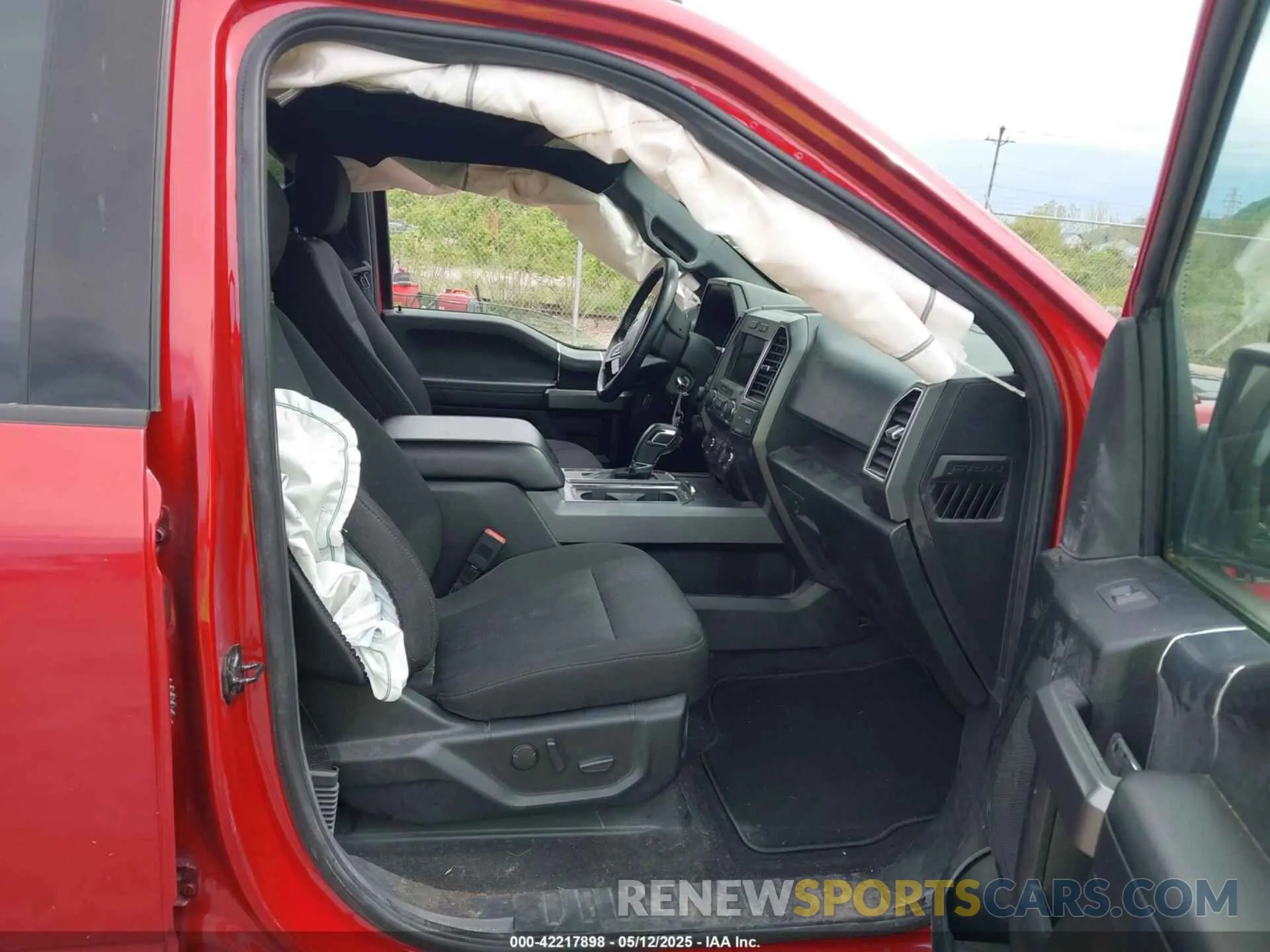 5 Photograph of a damaged car 1FTEW1E40LFC01811 FORD F-150 2020