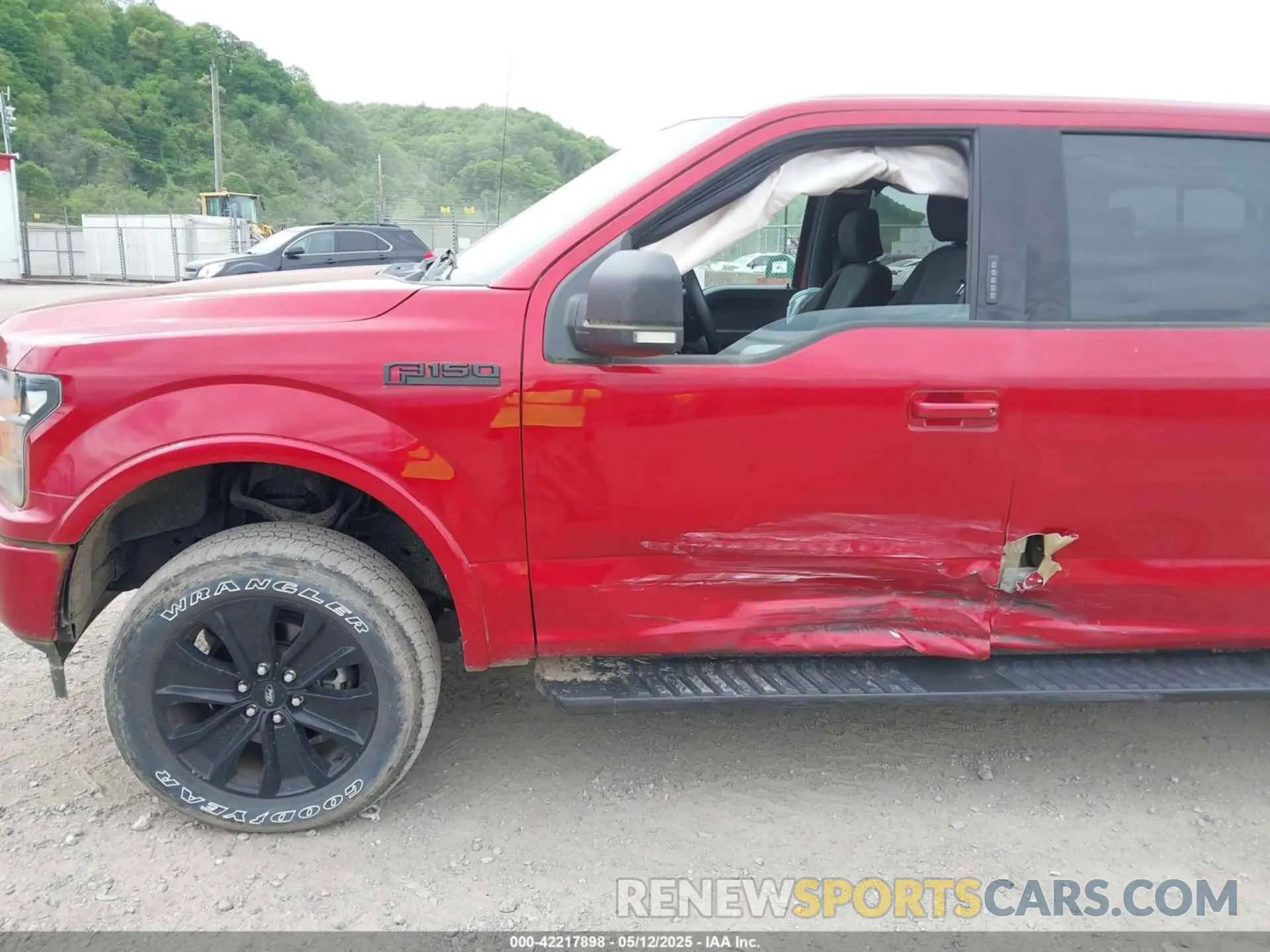 6 Photograph of a damaged car 1FTEW1E40LFC01811 FORD F-150 2020