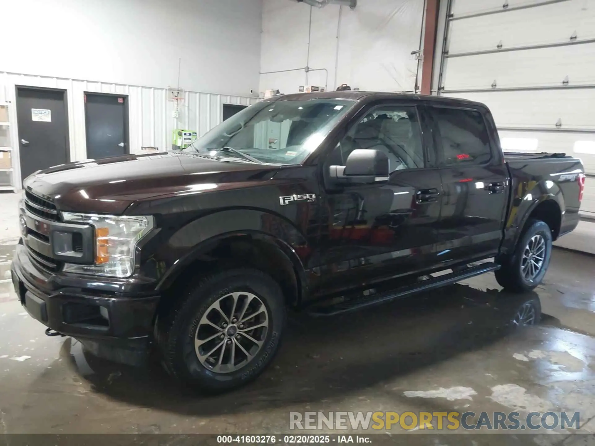 15 Photograph of a damaged car 1FTEW1E40LKE55705 FORD F-150 2020