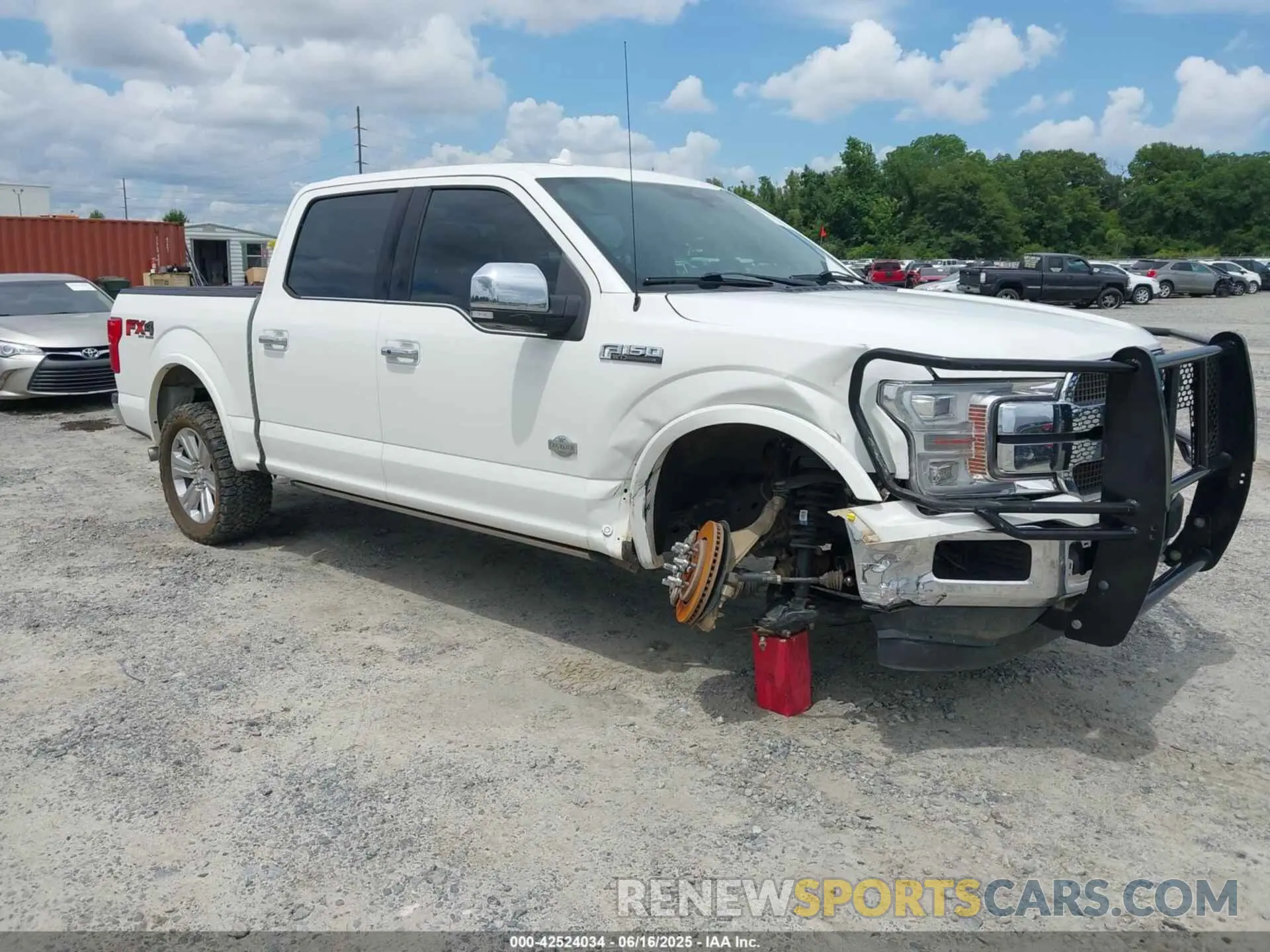 1 Photograph of a damaged car 1FTEW1E41LFC28984 FORD F-150 2020