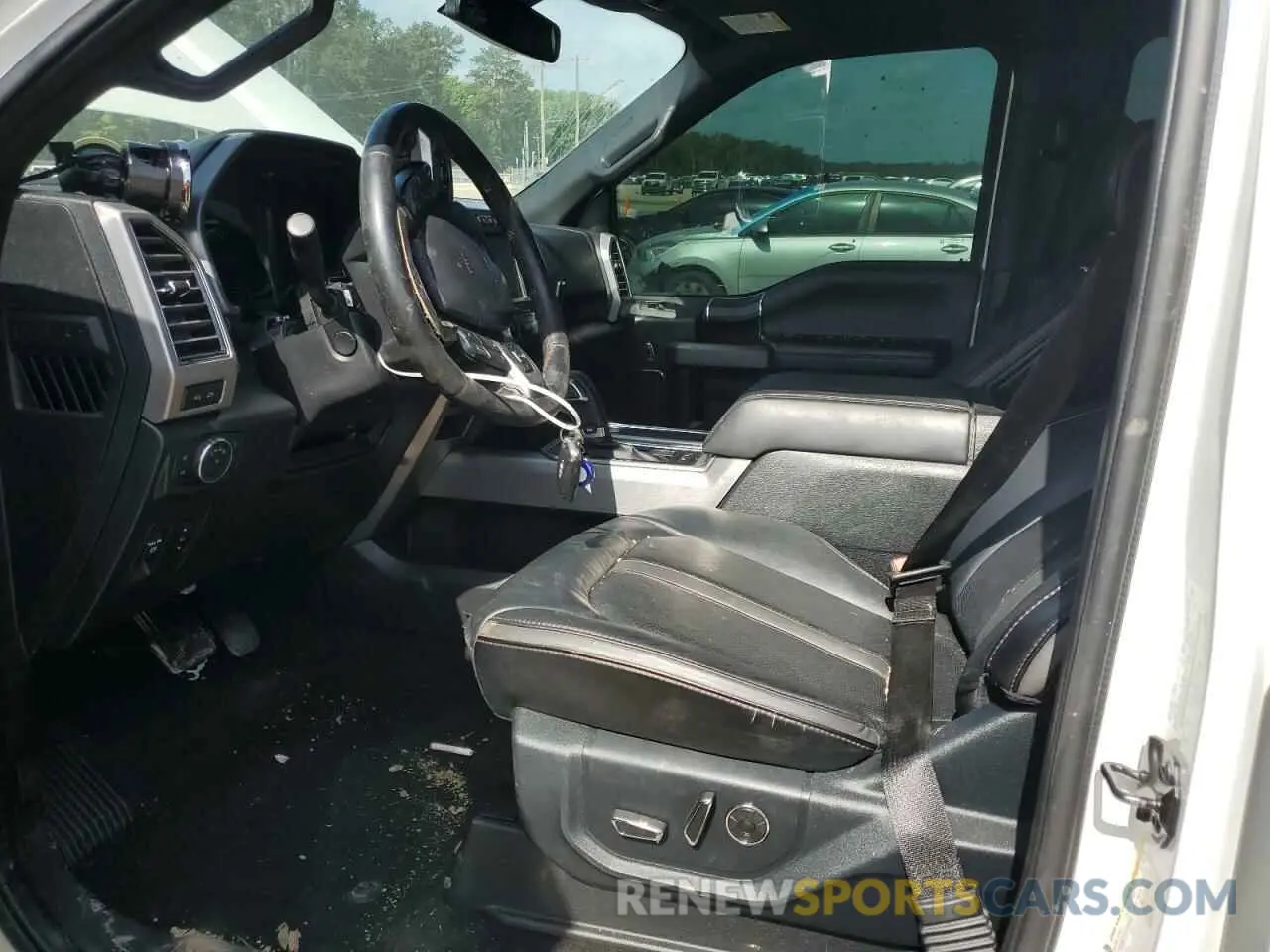 7 Photograph of a damaged car 1FTEW1E42LFB98846 FORD F-150 2020