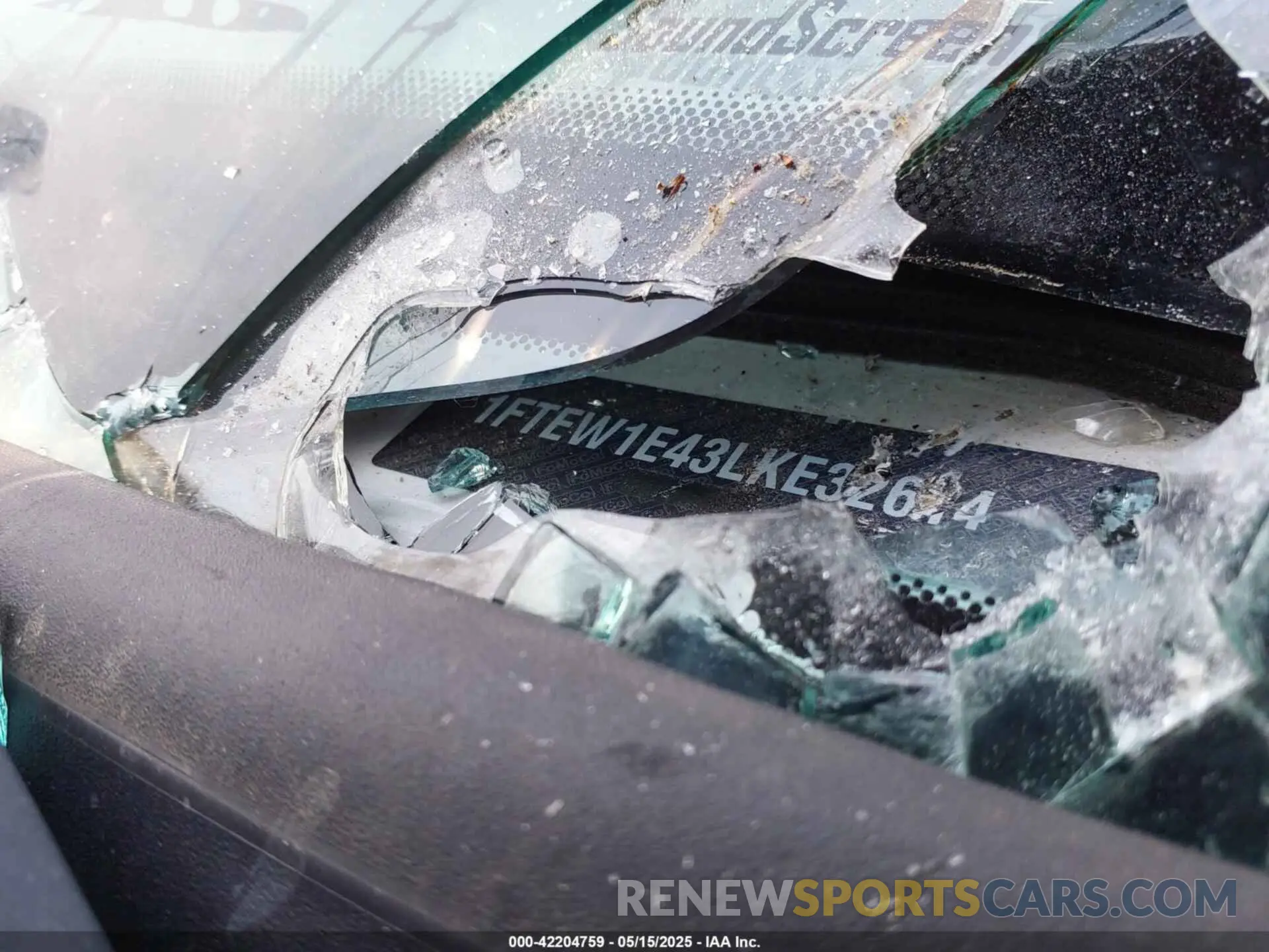 9 Photograph of a damaged car 1FTEW1E43LKE32614 FORD F-150 2020