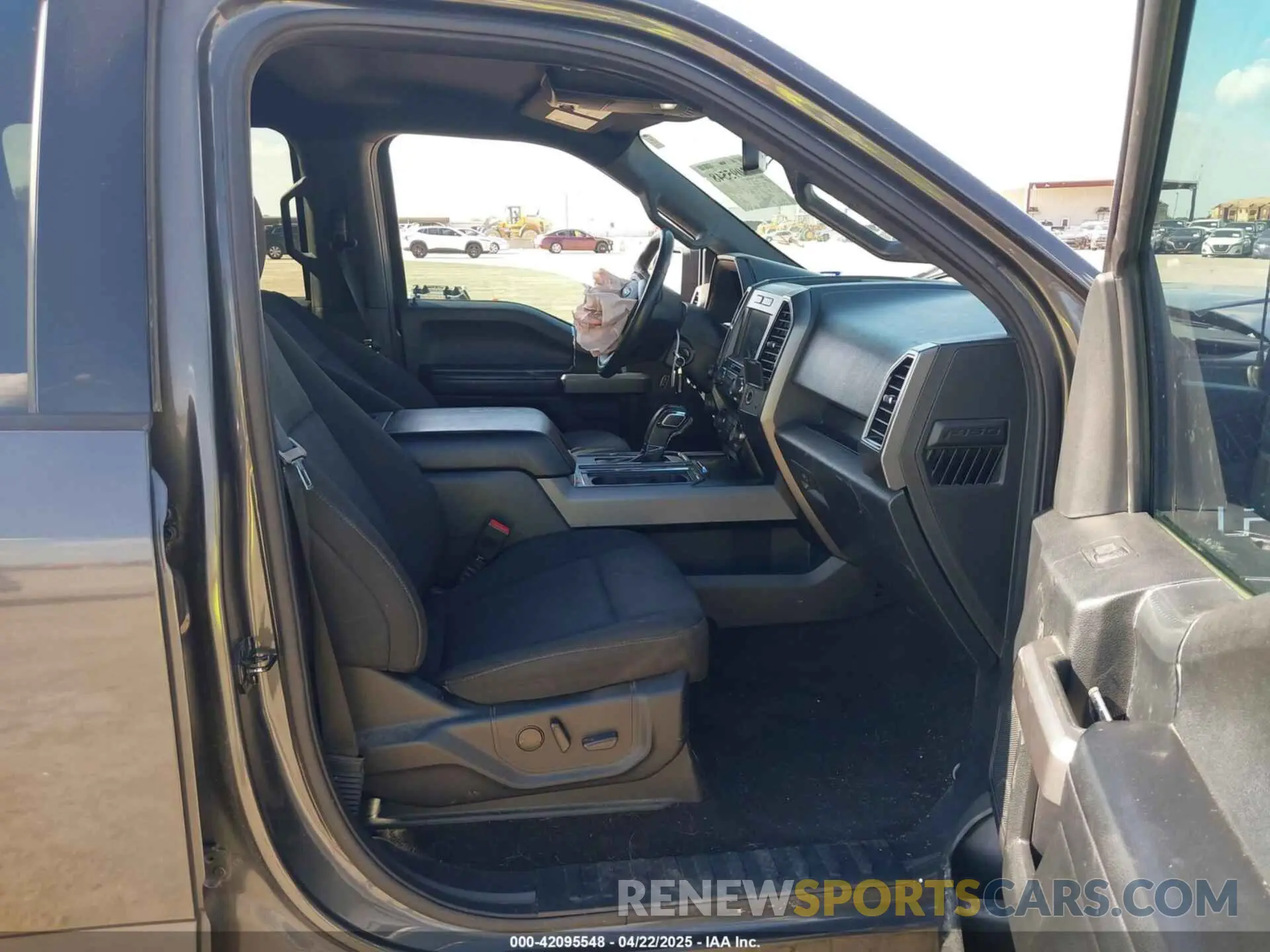 5 Photograph of a damaged car 1FTEW1E43LKE34606 FORD F-150 2020