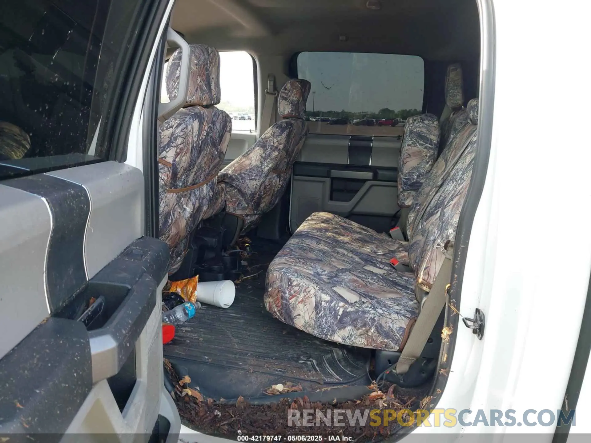 8 Photograph of a damaged car 1FTEW1E44LFB16292 FORD F-150 2020