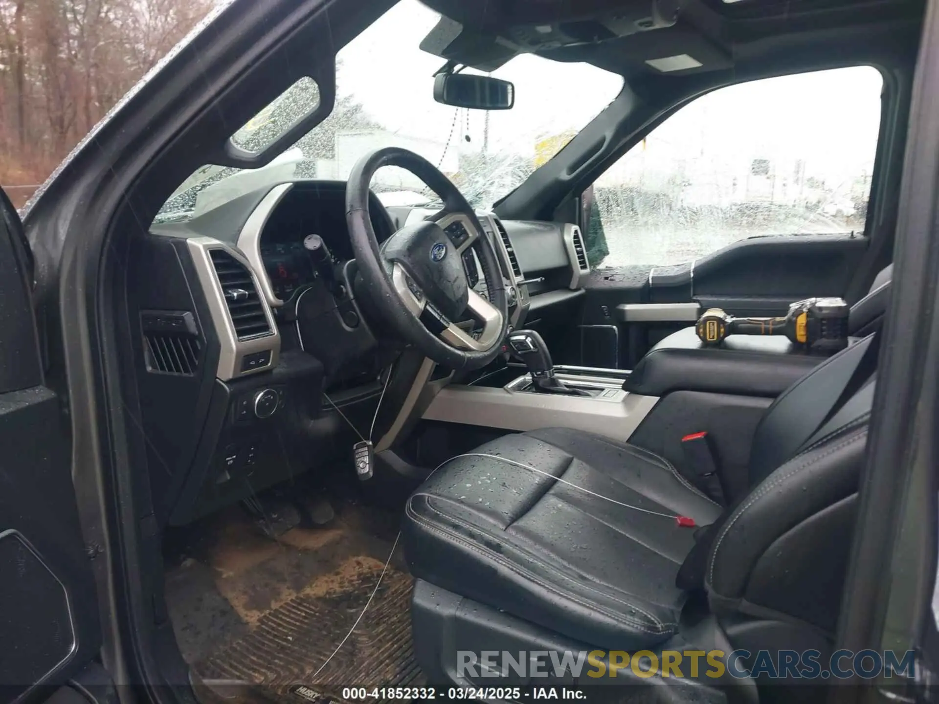5 Photograph of a damaged car 1FTEW1E44LKE01615 FORD F-150 2020