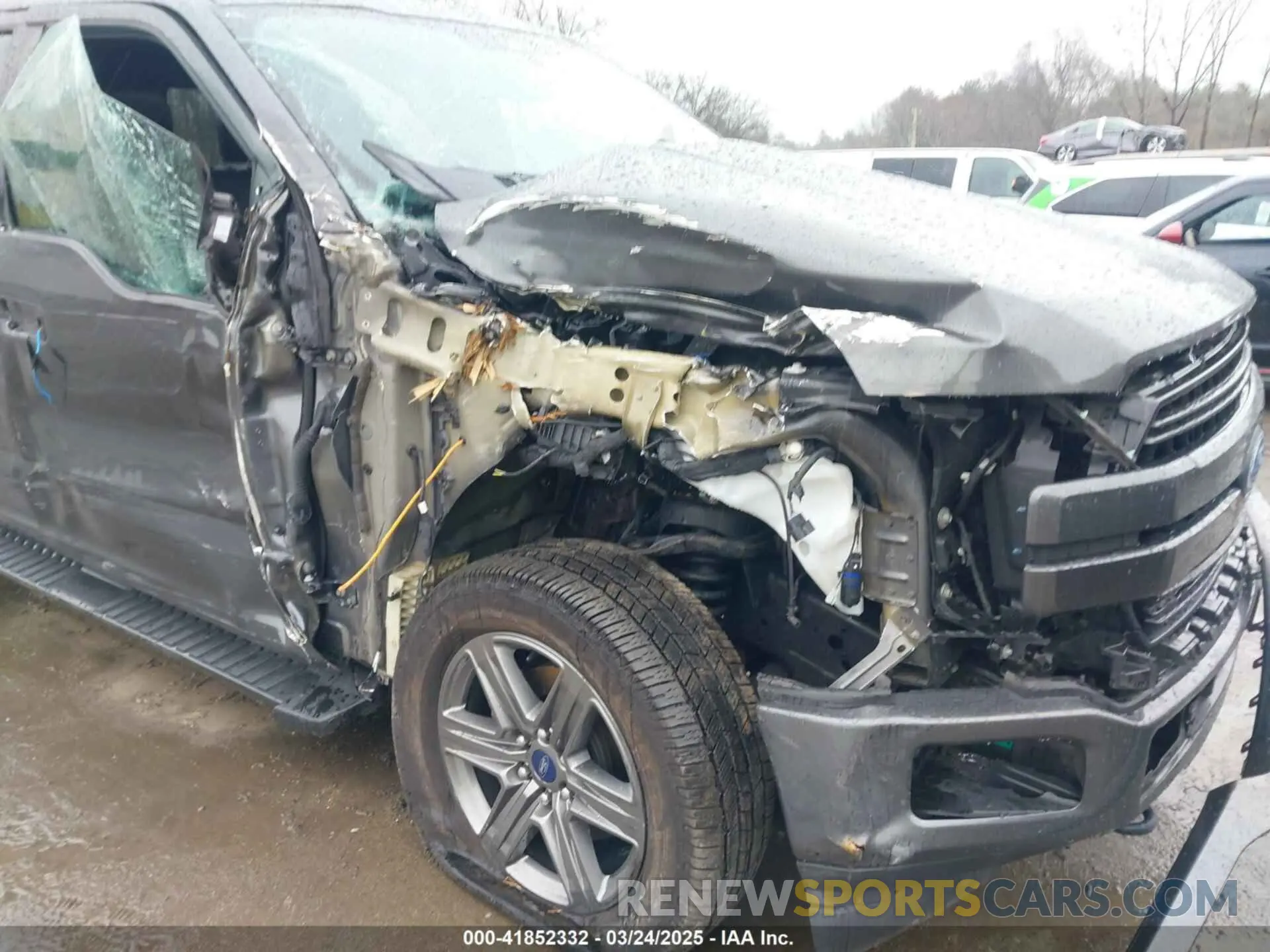 6 Photograph of a damaged car 1FTEW1E44LKE01615 FORD F-150 2020