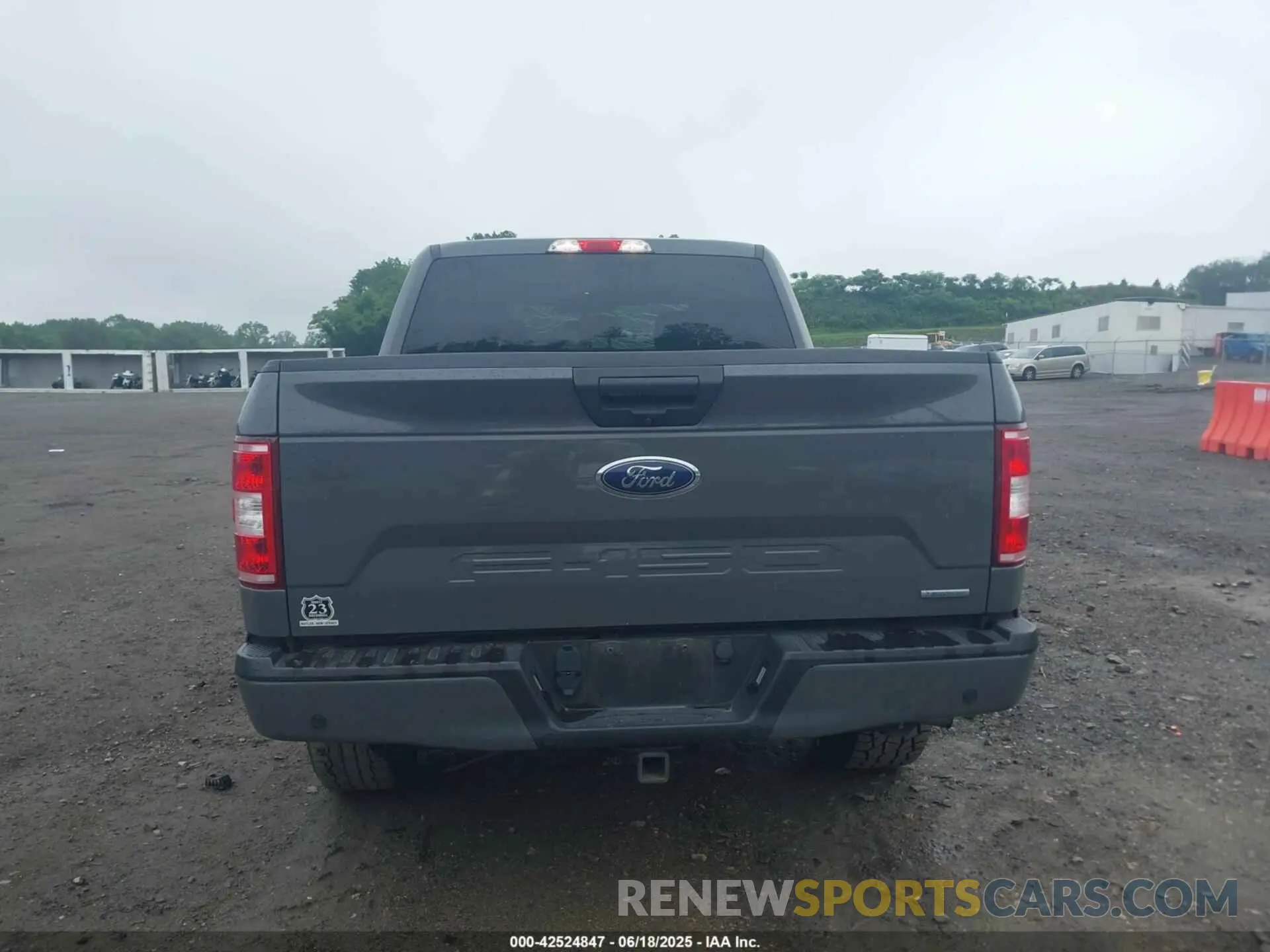 16 Photograph of a damaged car 1FTEW1E45LFB96329 FORD F-150 2020