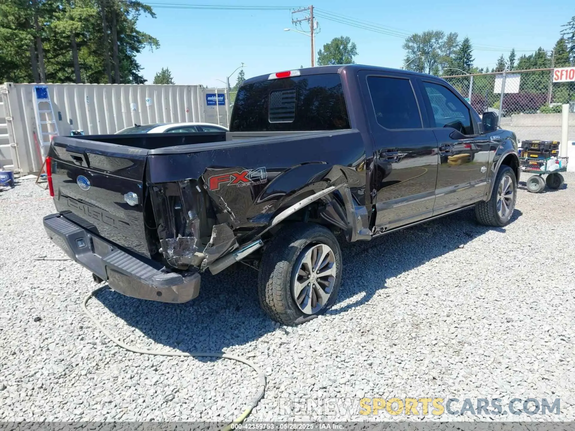 4 Photograph of a damaged car 1FTEW1E46LFA13925 FORD F-150 2020
