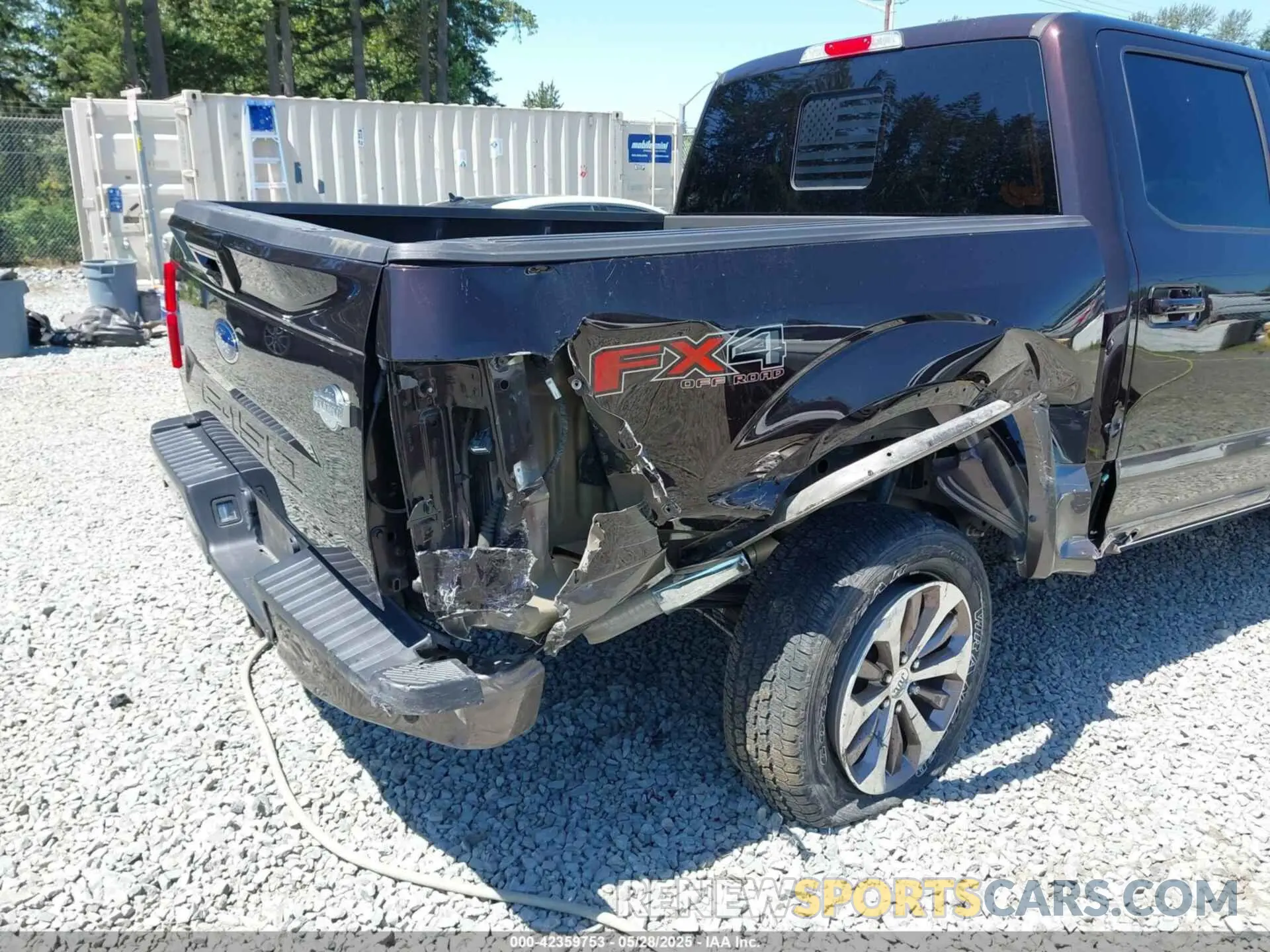 6 Photograph of a damaged car 1FTEW1E46LFA13925 FORD F-150 2020