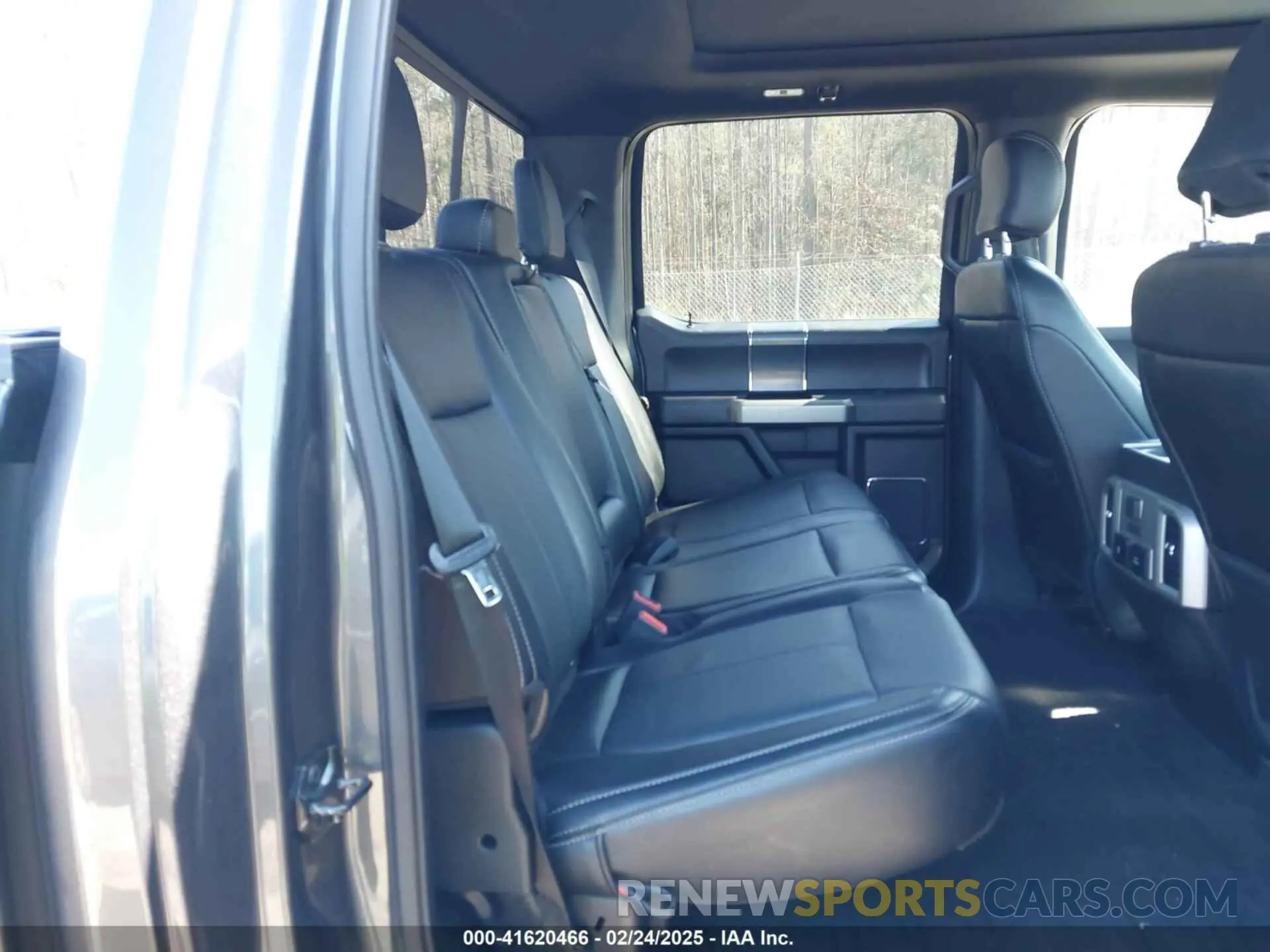 8 Photograph of a damaged car 1FTEW1E47LFB78074 FORD F-150 2020