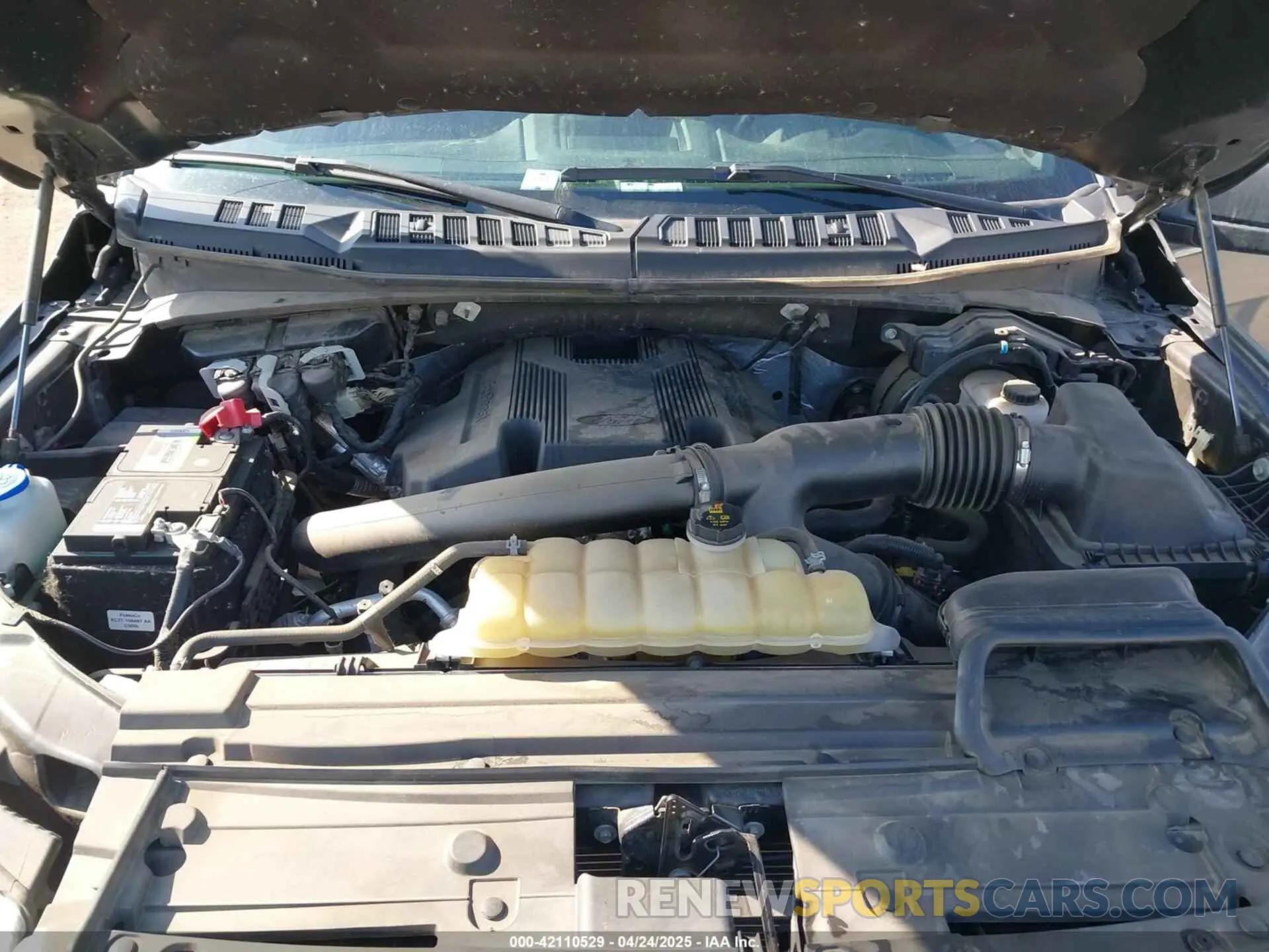10 Photograph of a damaged car 1FTEW1E47LFC23207 FORD F-150 2020