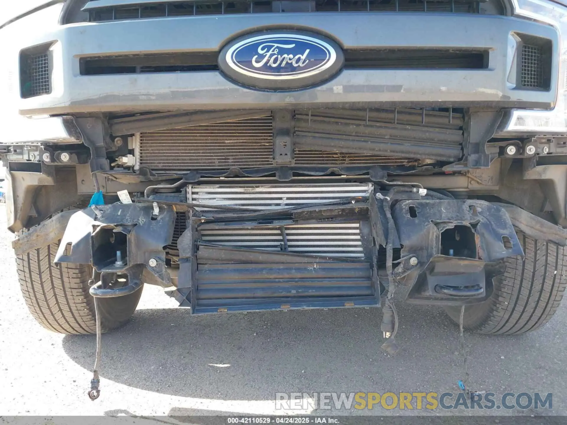 18 Photograph of a damaged car 1FTEW1E47LFC23207 FORD F-150 2020