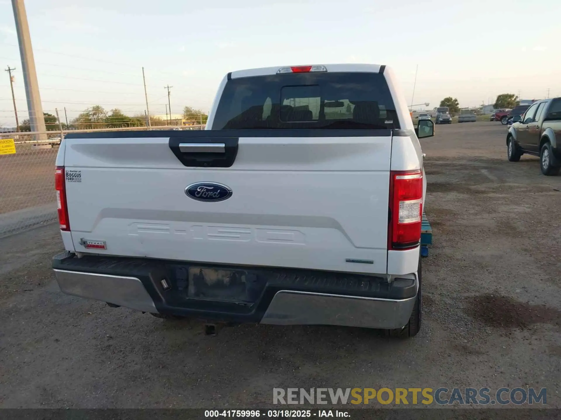 17 Photograph of a damaged car 1FTEW1E47LKD08149 FORD F-150 2020