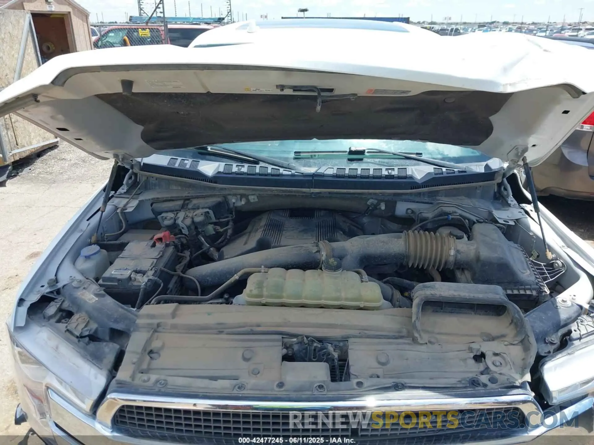 10 Photograph of a damaged car 1FTEW1E48LFB47271 FORD F-150 2020