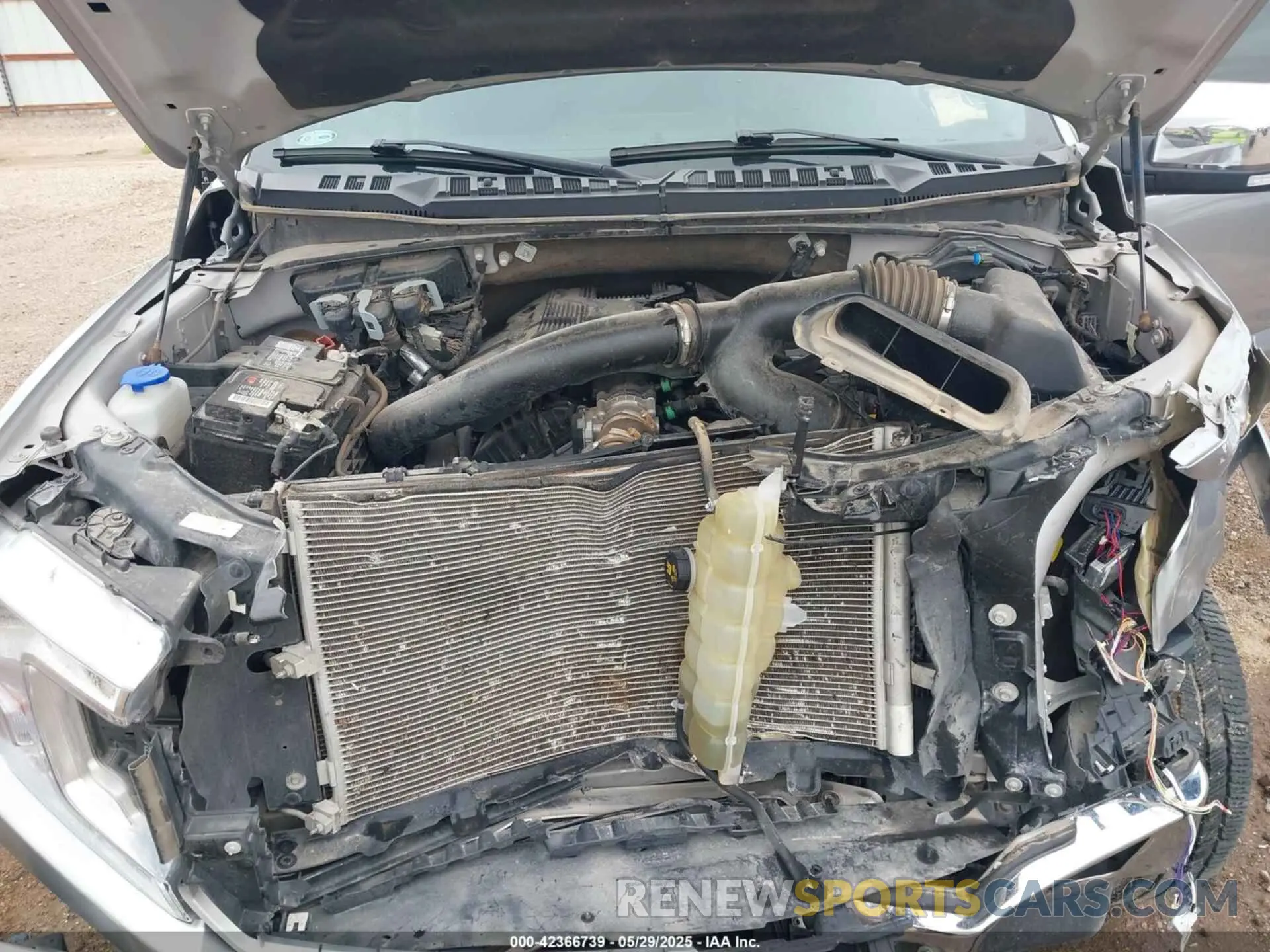 10 Photograph of a damaged car 1FTEW1E48LKE93425 FORD F-150 2020