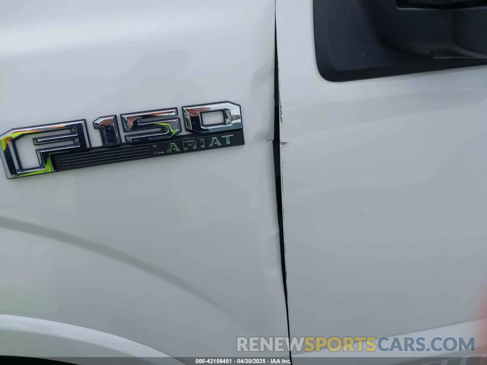 19 Photograph of a damaged car 1FTEW1E48LKF03161 FORD F-150 2020